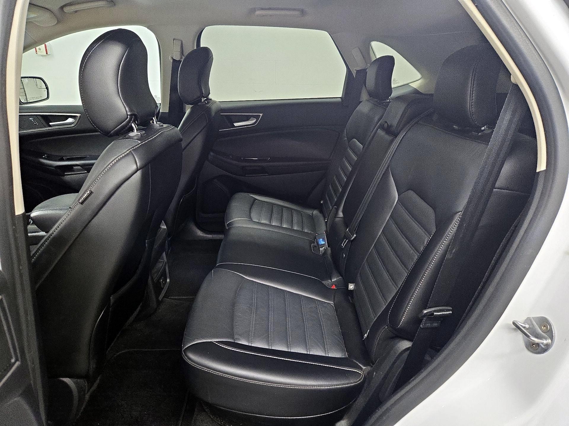 Thumbnail: 2018 Ford Edge - 19