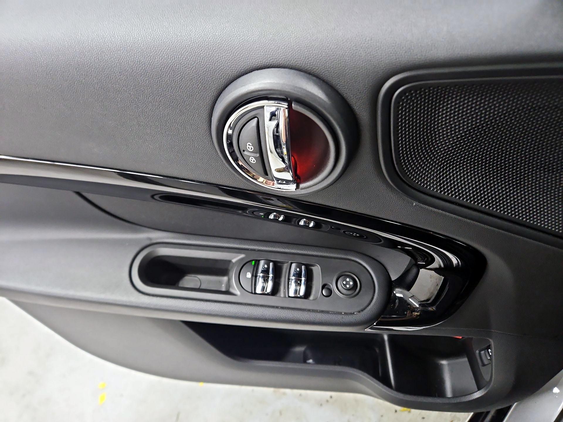 Thumbnail: 2023 MINI Cooper Countryman - 12