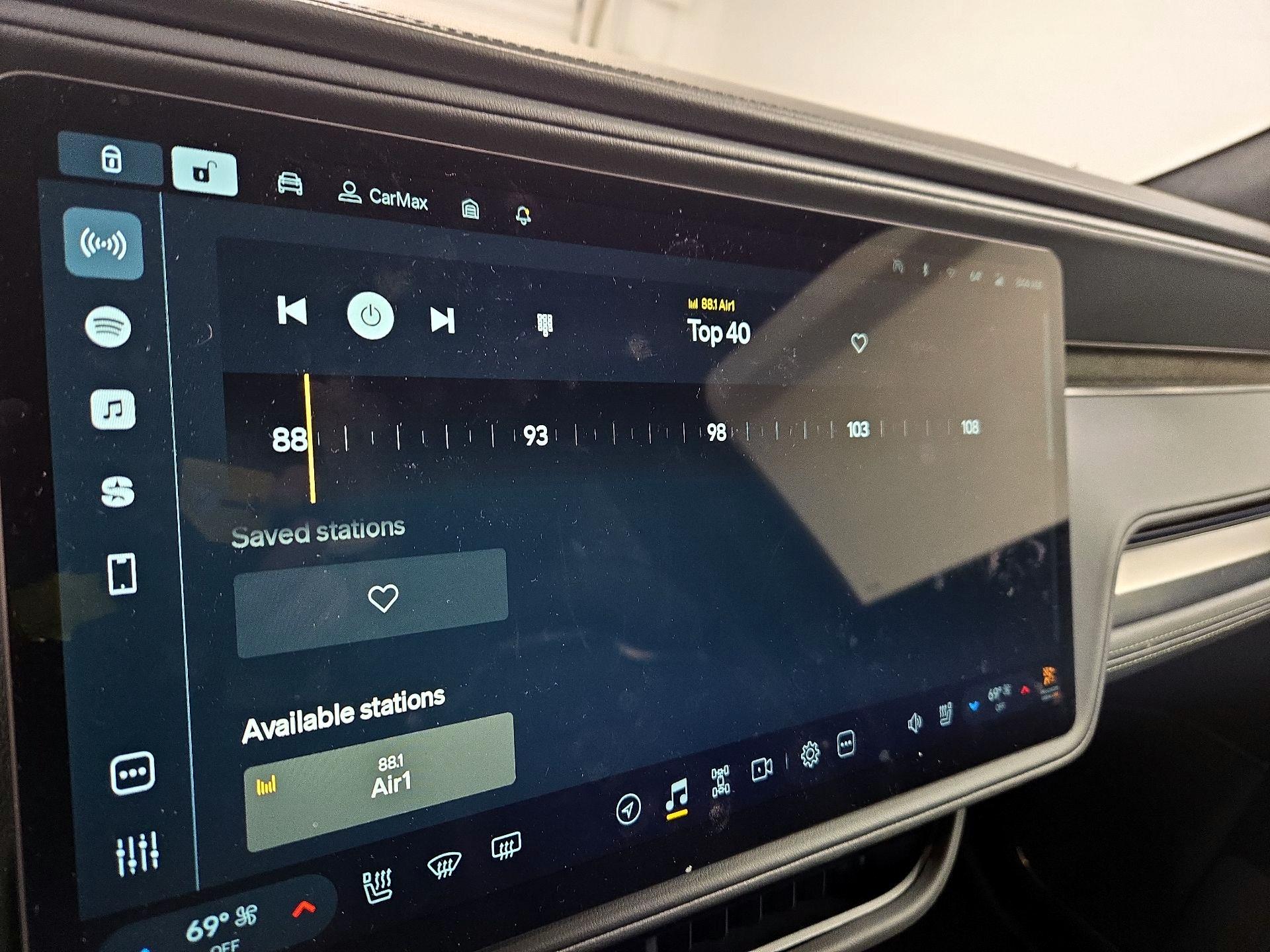 Thumbnail: 2025 Rivian R1S - 15