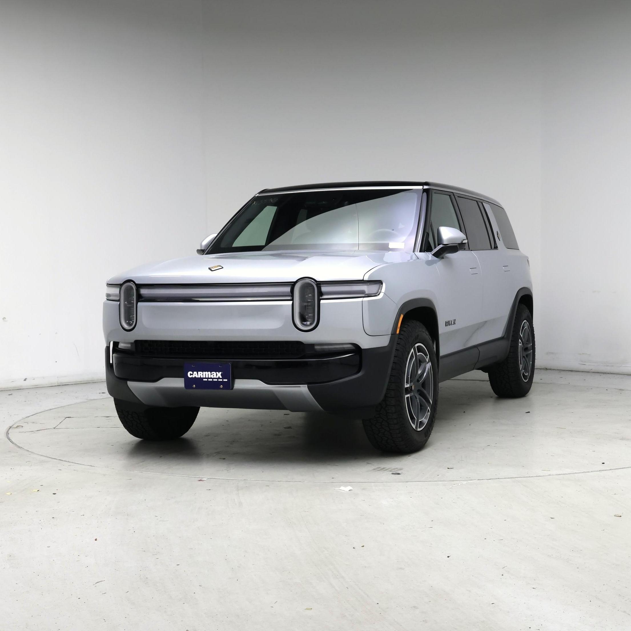 Thumbnail: 2025 Rivian R1S - 4
