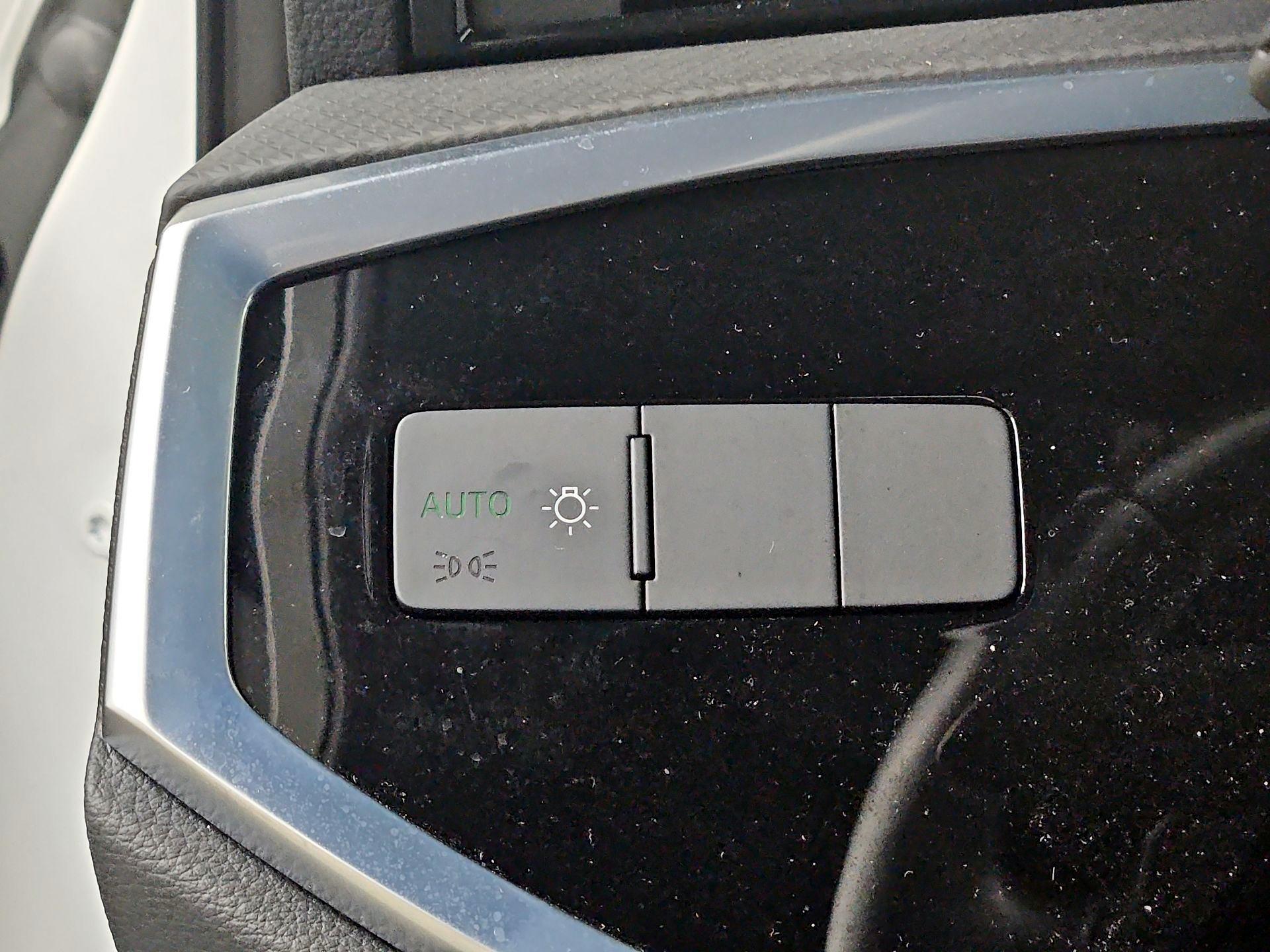 Thumbnail: 2022 Audi Q3 - 13