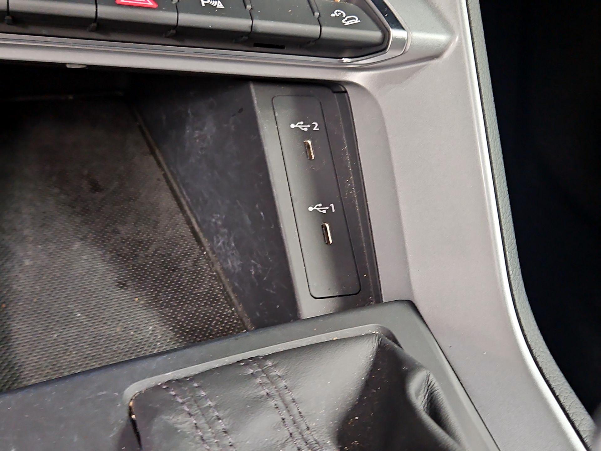 Thumbnail: 2022 Audi Q3 - 18