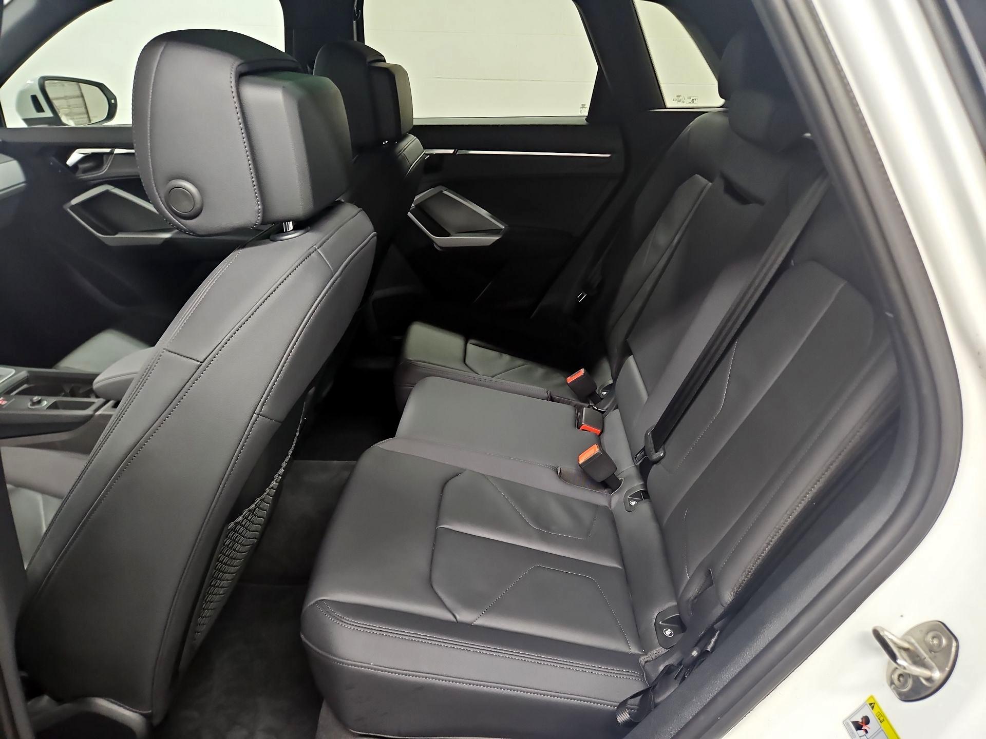 Thumbnail: 2022 Audi Q3 - 20