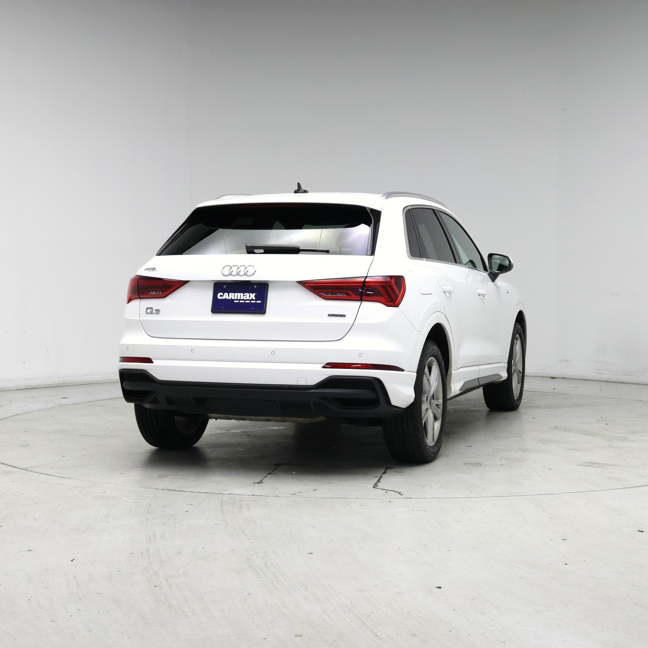 Thumbnail: 2022 Audi Q3 - 8