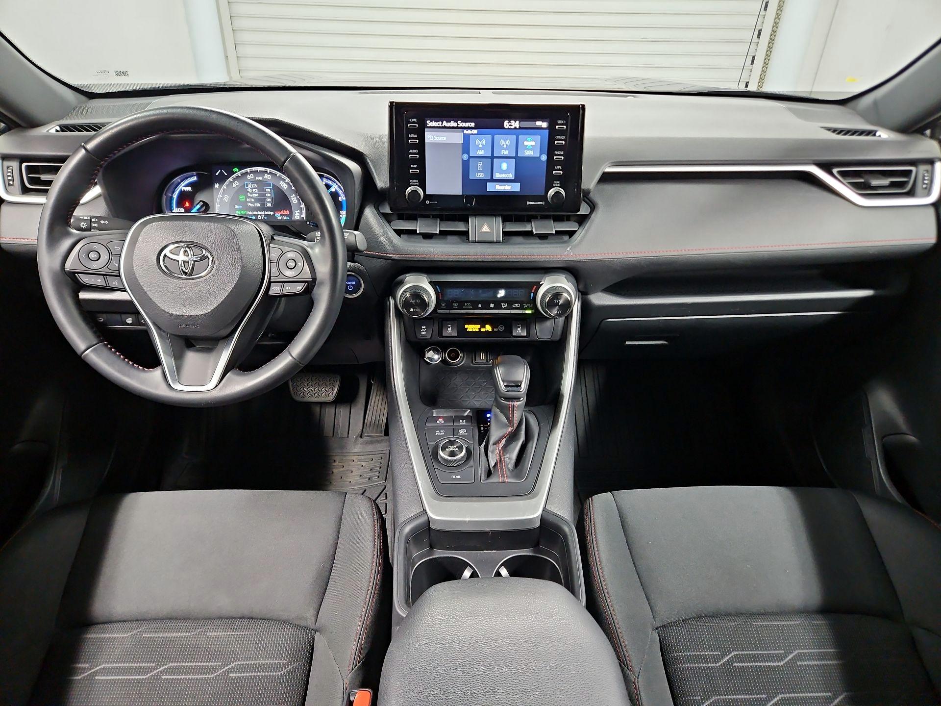 Thumbnail: 2021 Toyota RAV4 - 9