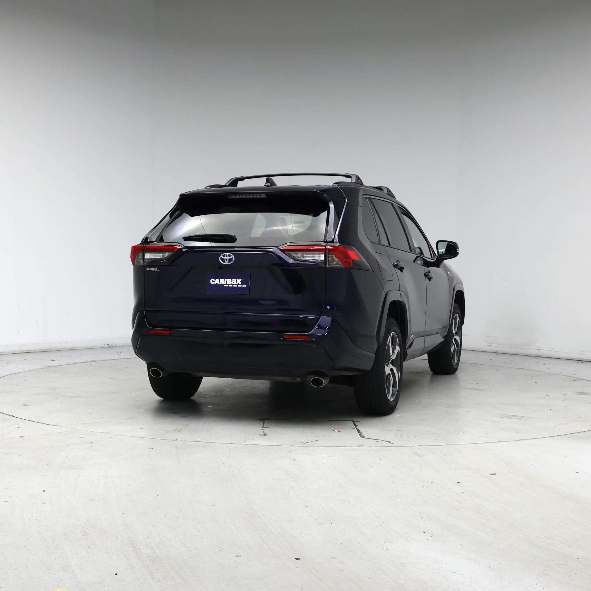 Thumbnail: 2021 Toyota RAV4 - 8