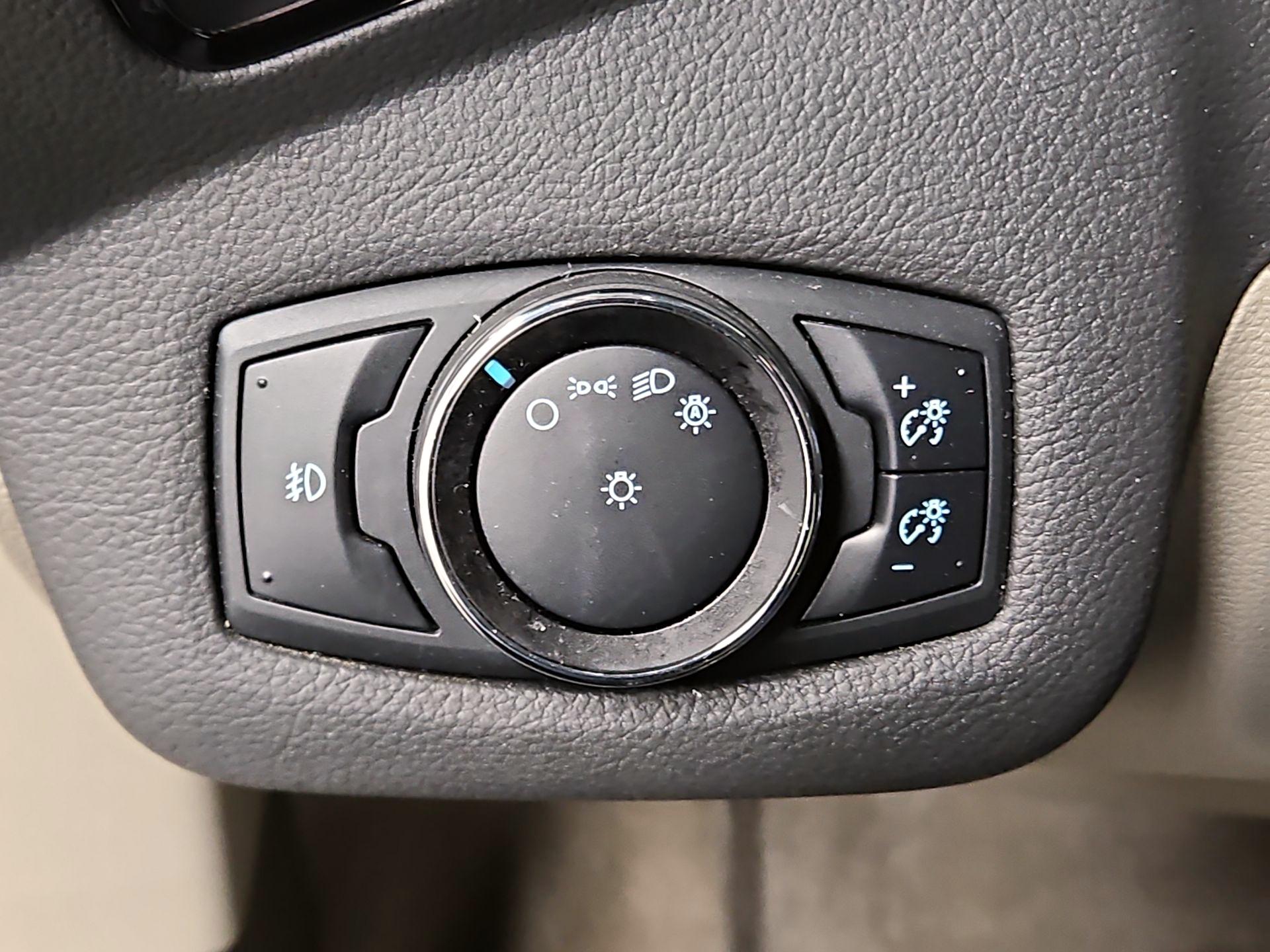 Thumbnail: 2014 Ford Escape - 13