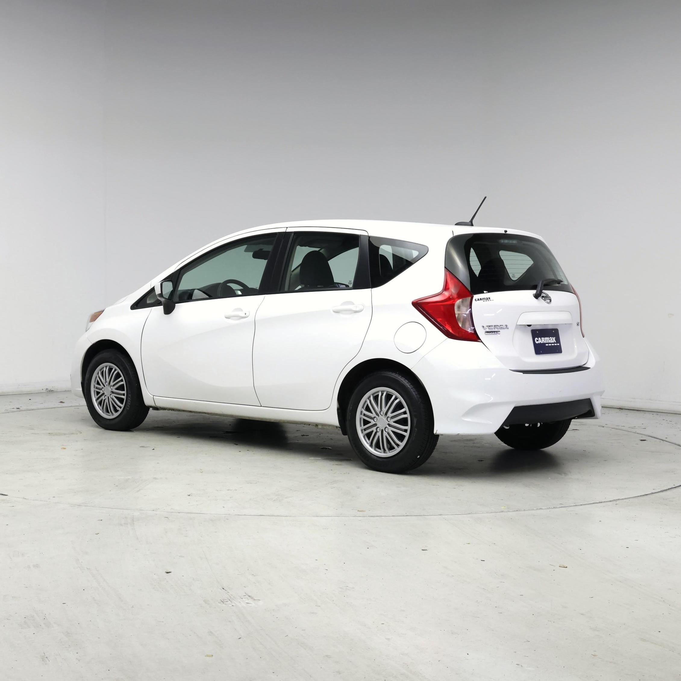 Thumbnail: 2017 Nissan Versa Note - 2