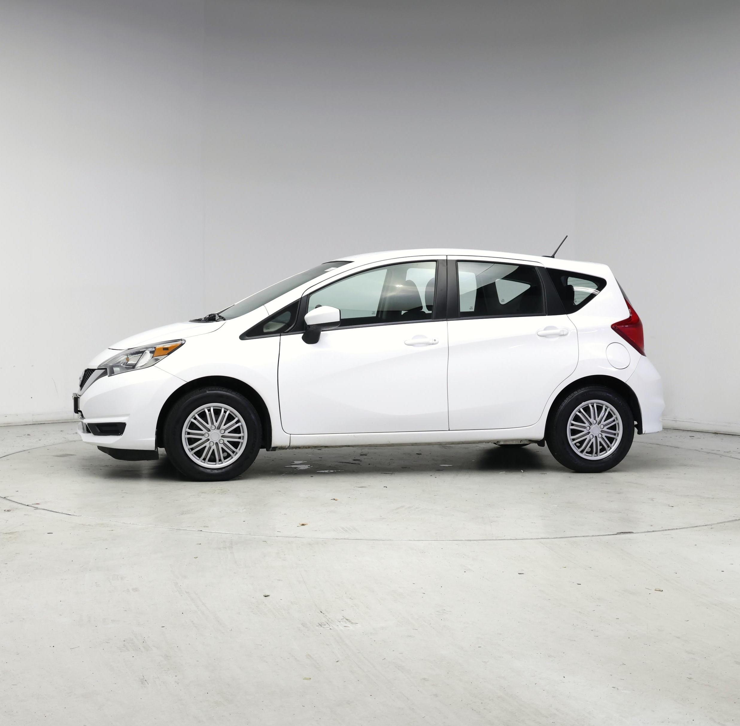 Thumbnail: 2017 Nissan Versa Note - 3