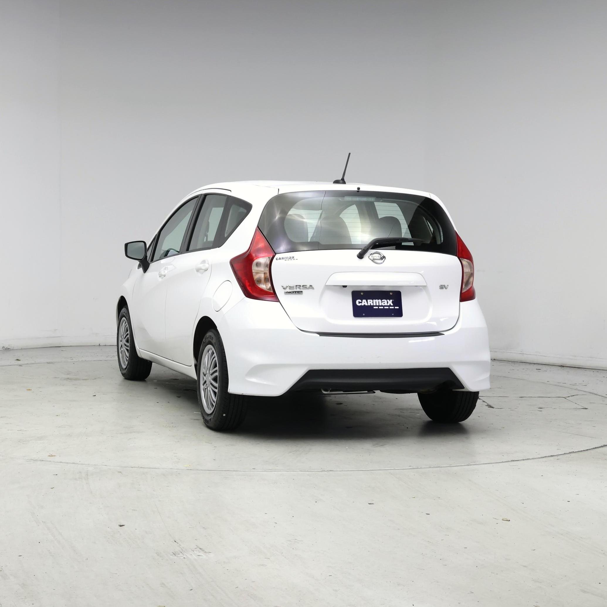 Thumbnail: 2017 Nissan Versa Note - 6