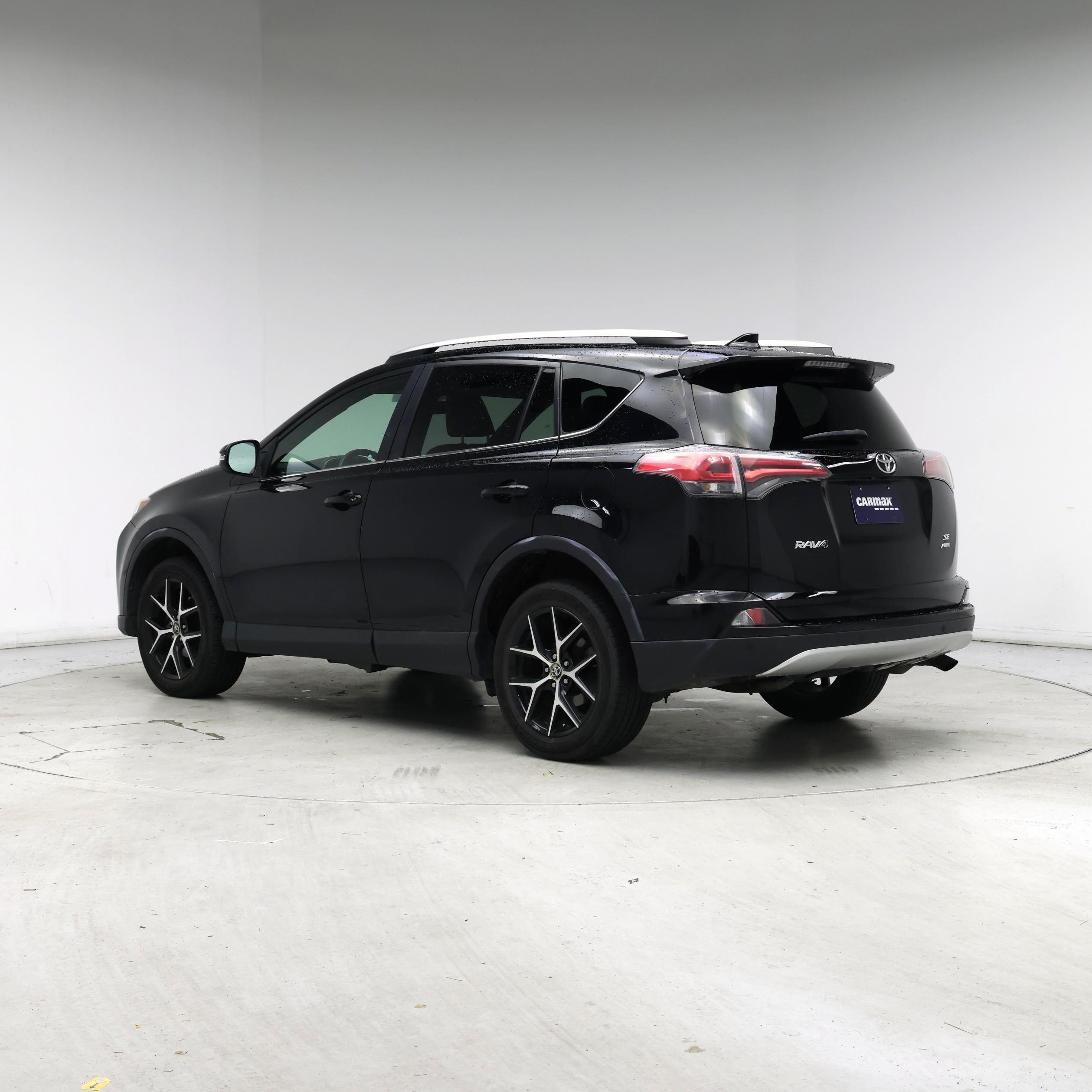 Thumbnail: 2016 Toyota RAV4 - 2