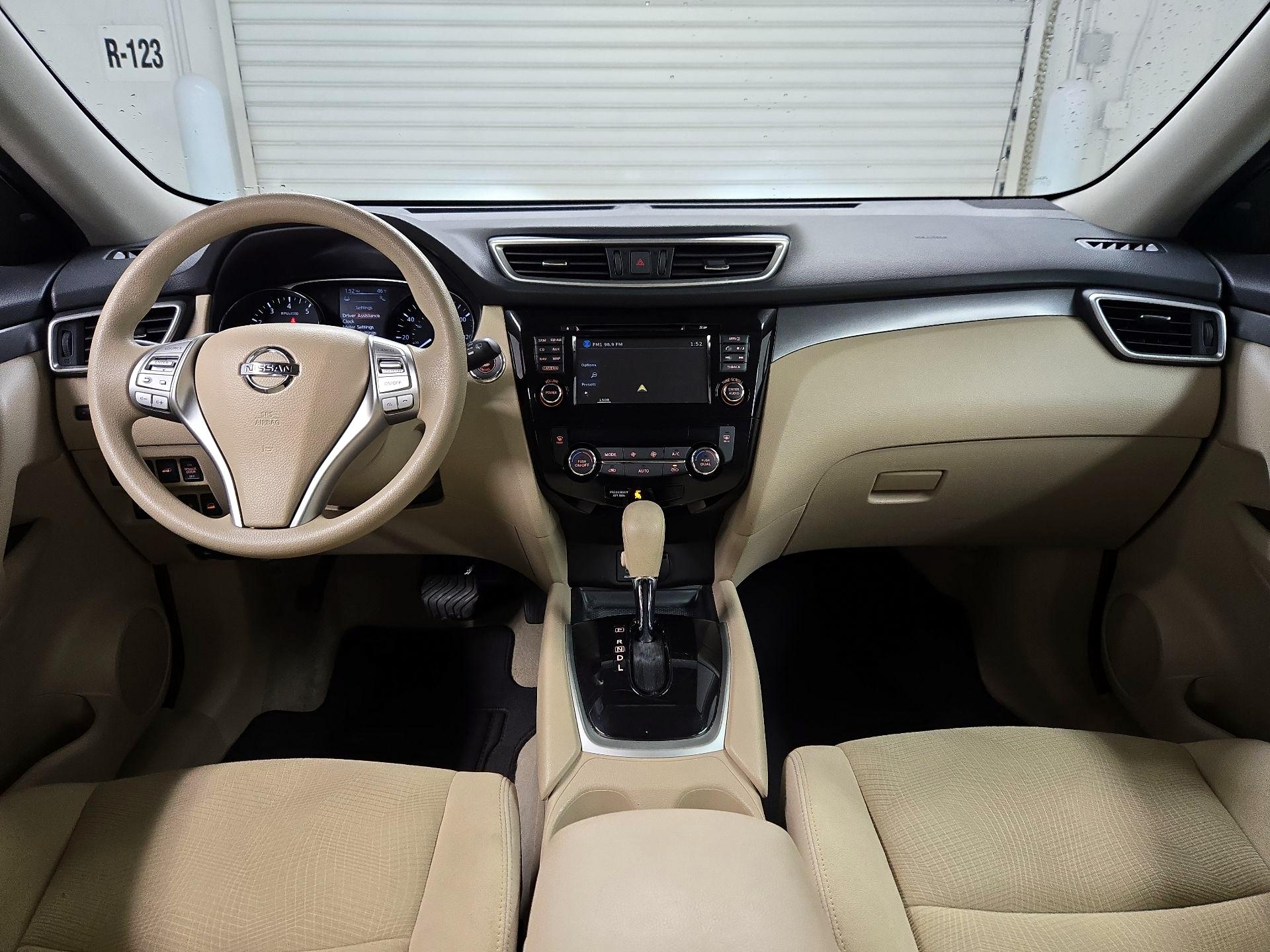 Thumbnail: 2015 Nissan Rogue - 9