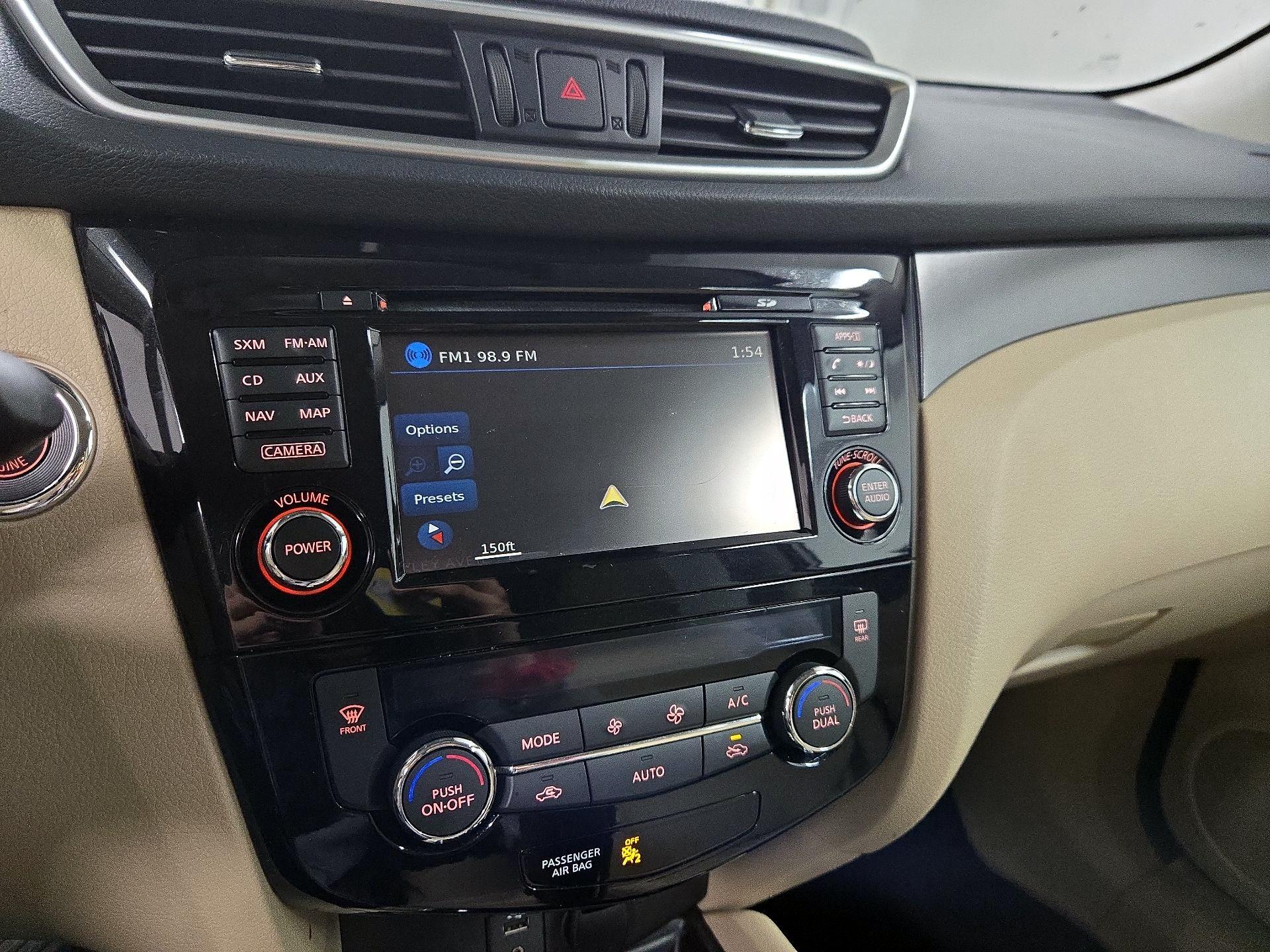 Thumbnail: 2015 Nissan Rogue - 14