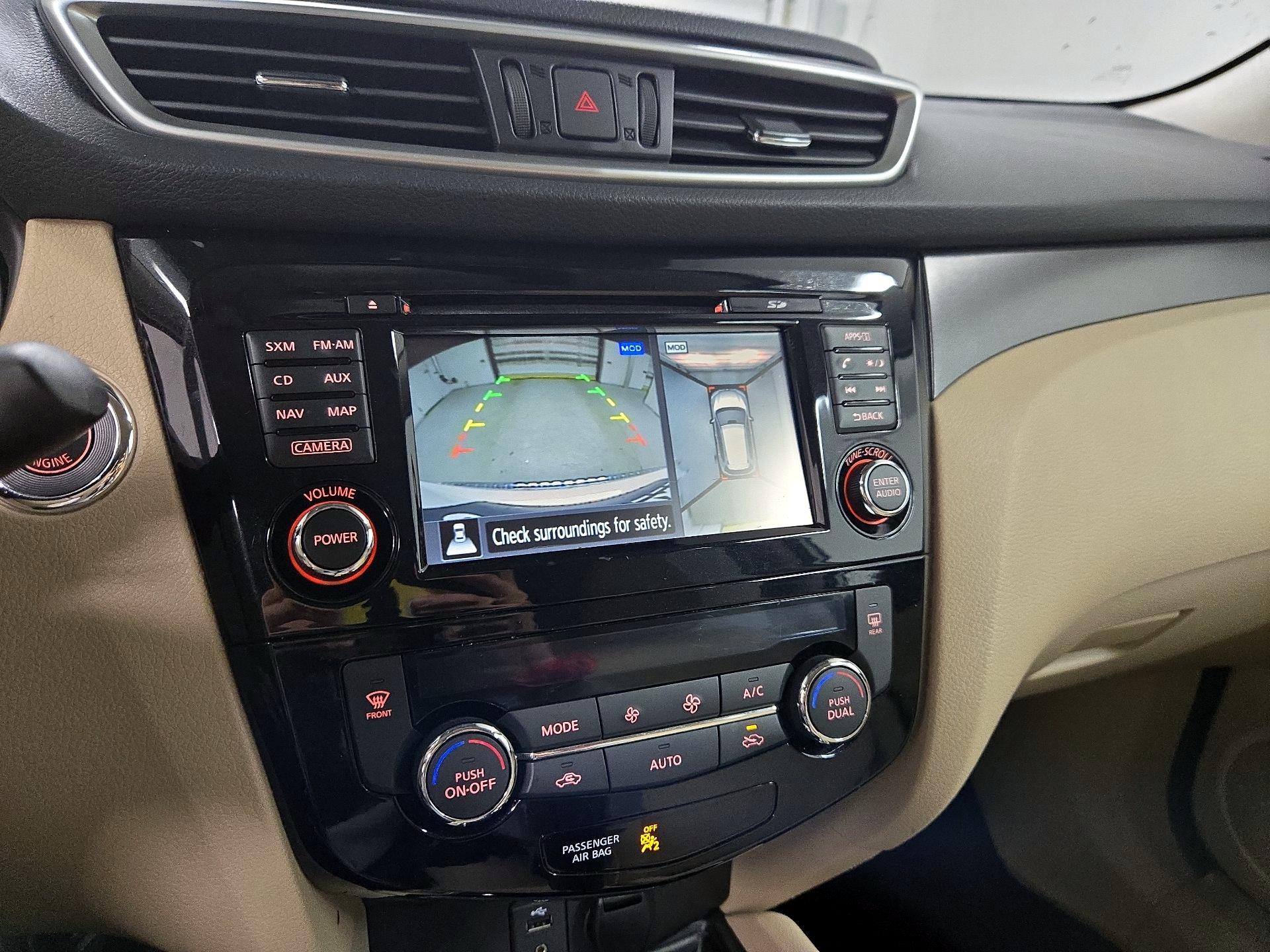 Thumbnail: 2015 Nissan Rogue - 15