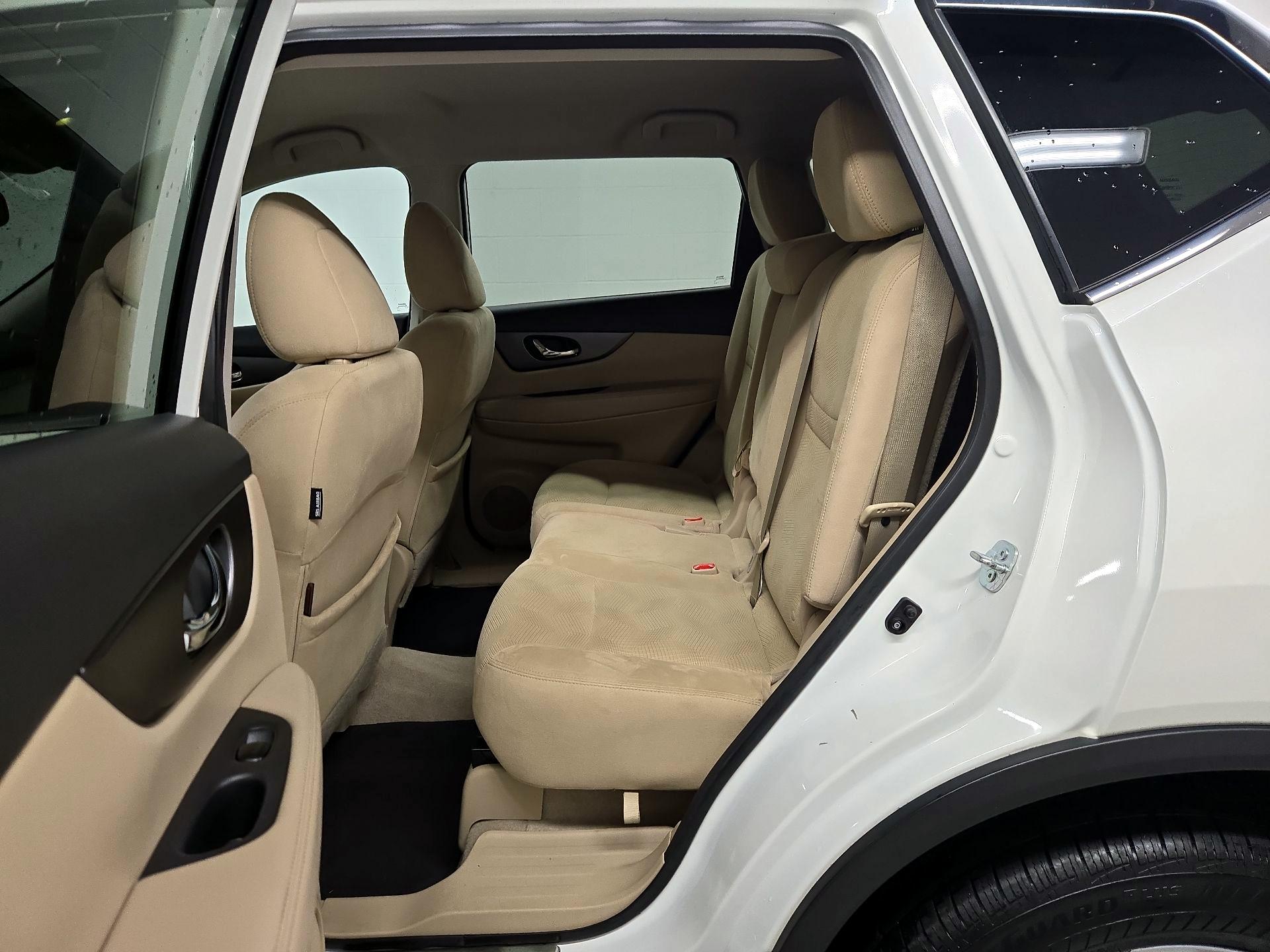 Thumbnail: 2015 Nissan Rogue - 20