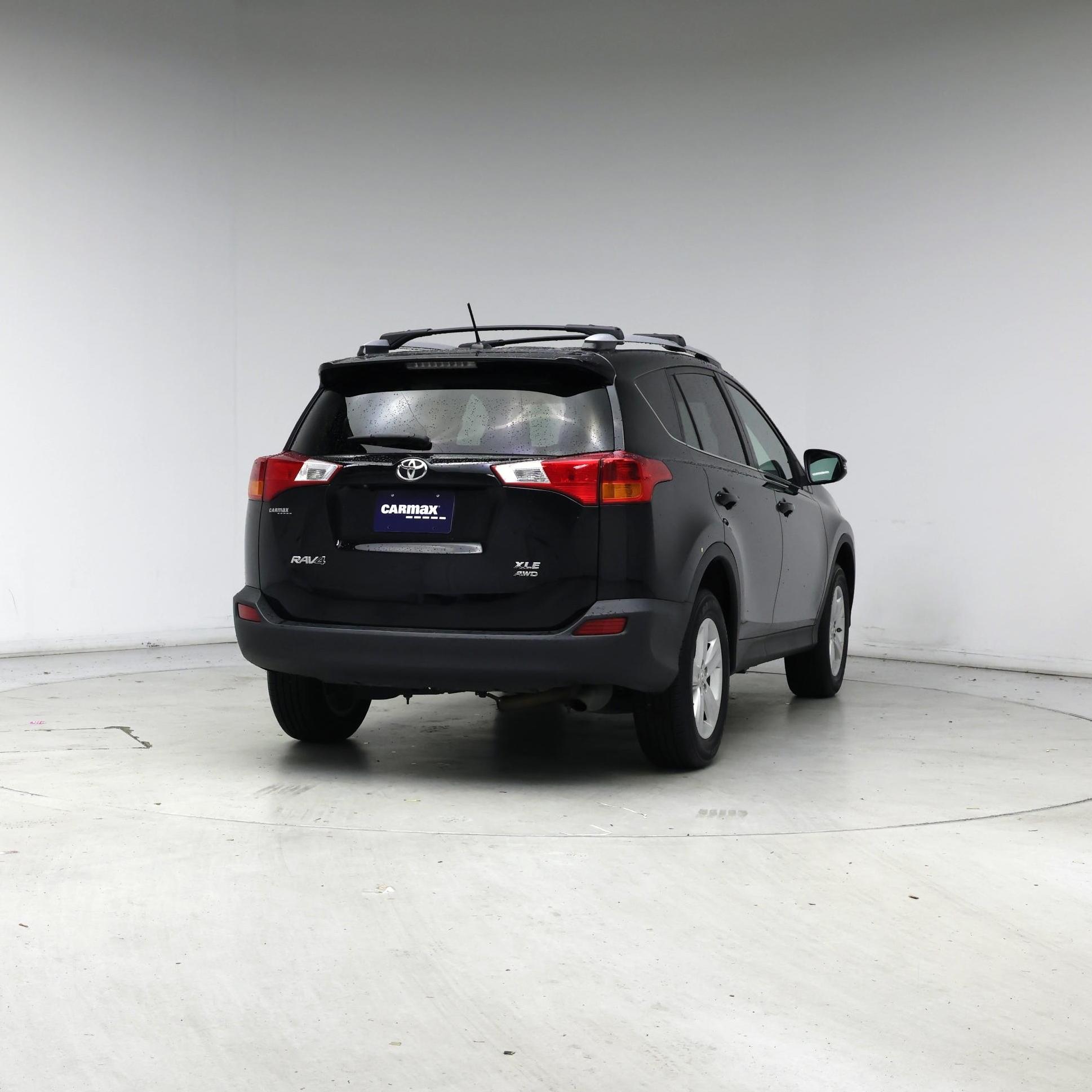 Thumbnail: 2014 Toyota RAV4 - 8