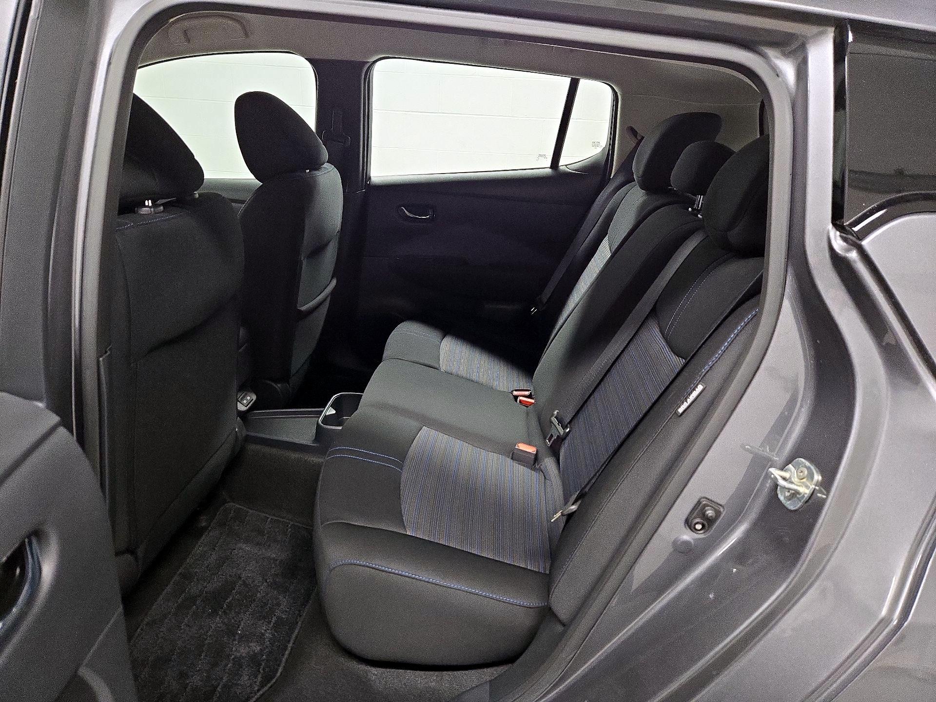 Thumbnail: 2023 Nissan Leaf - 19