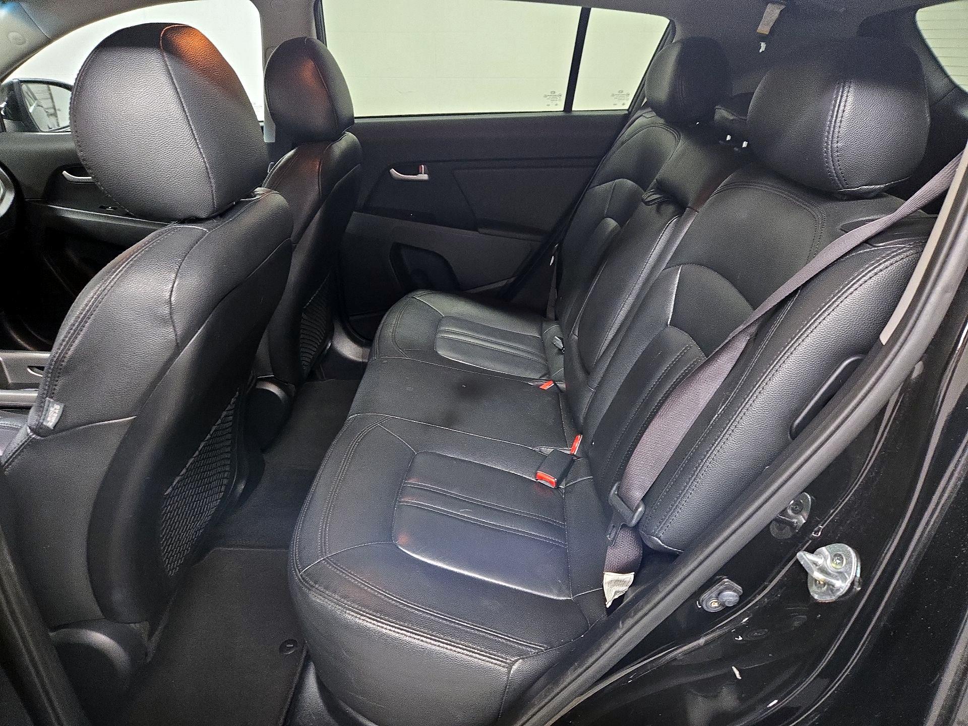 Thumbnail: 2014 Kia Sportage - 19