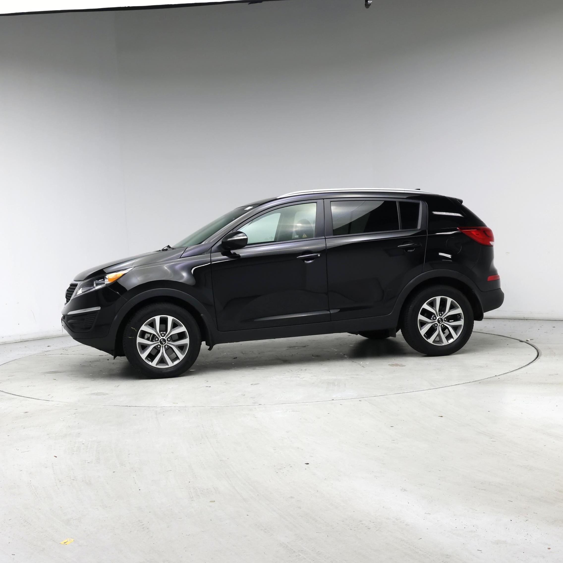 Thumbnail: 2014 Kia Sportage - 3