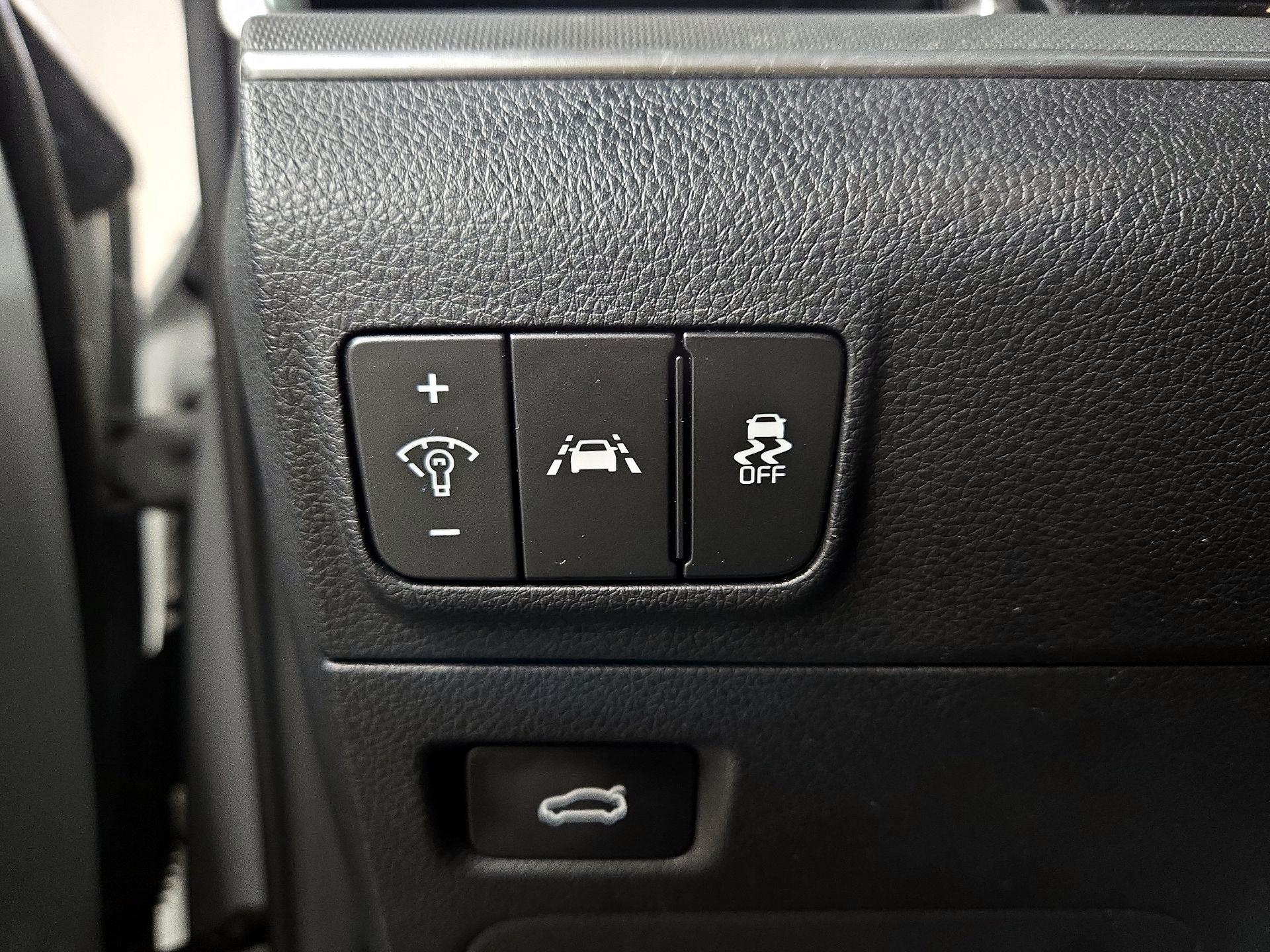 Thumbnail: 2024 Kia K5 - 13