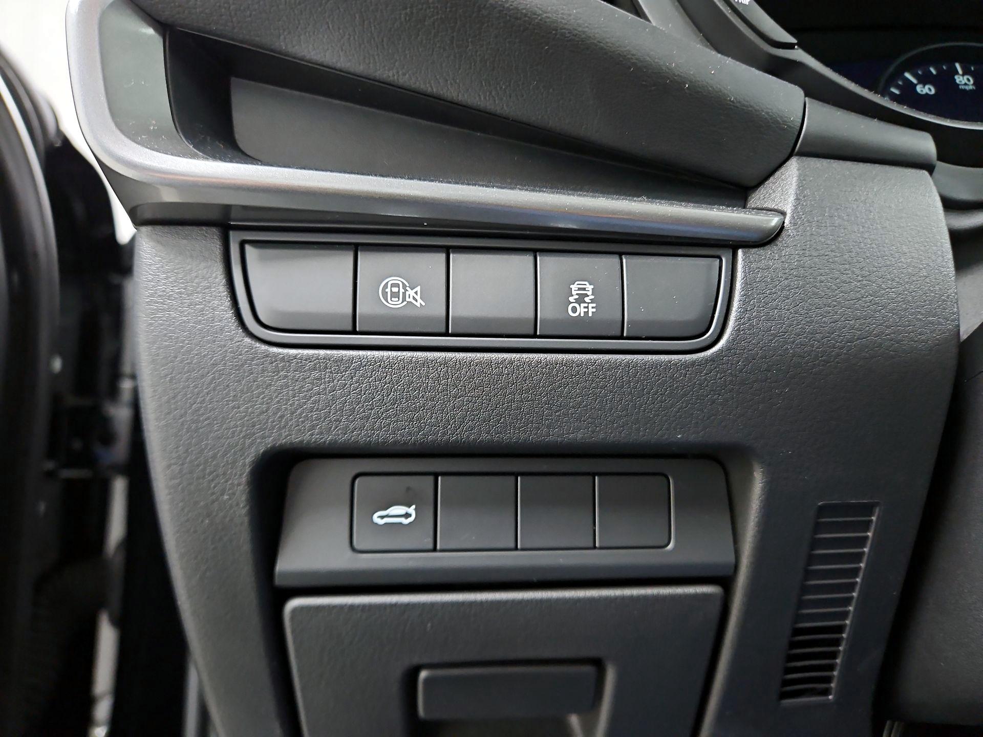 Thumbnail: 2025 Mazda Mazda3 - 13