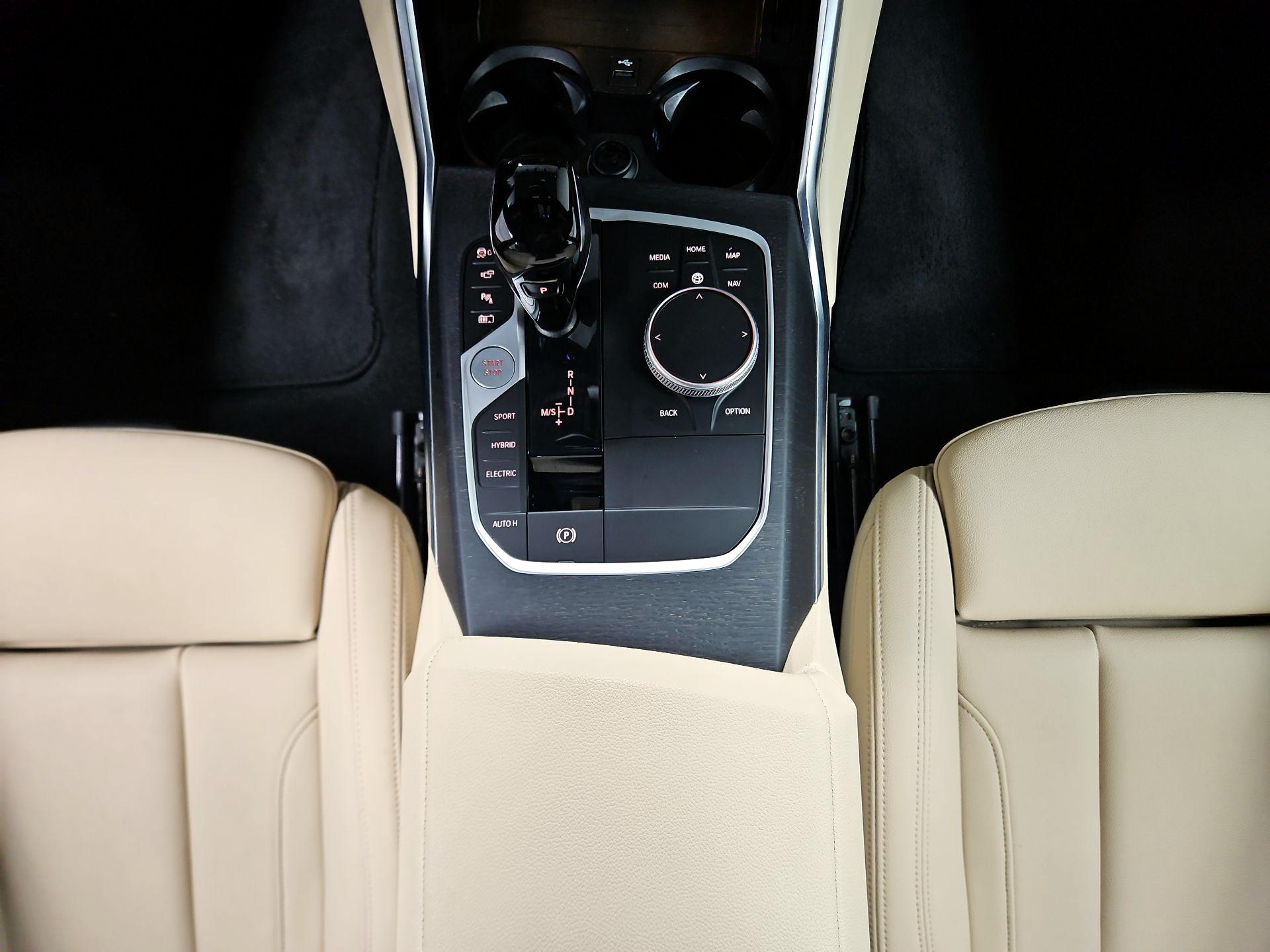 Thumbnail: 2021 BMW 3 Series - 18