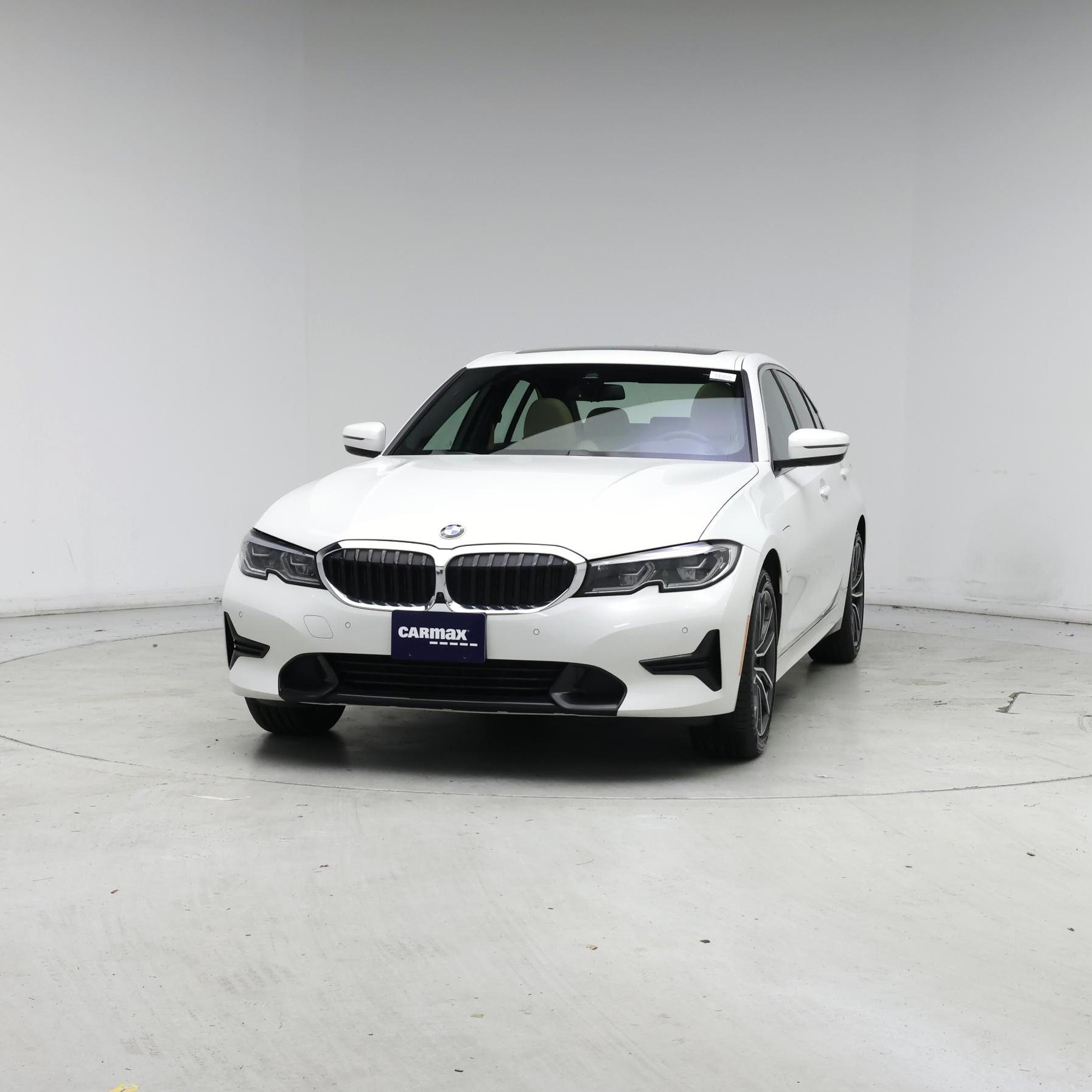 Thumbnail: 2021 BMW 3 Series - 4