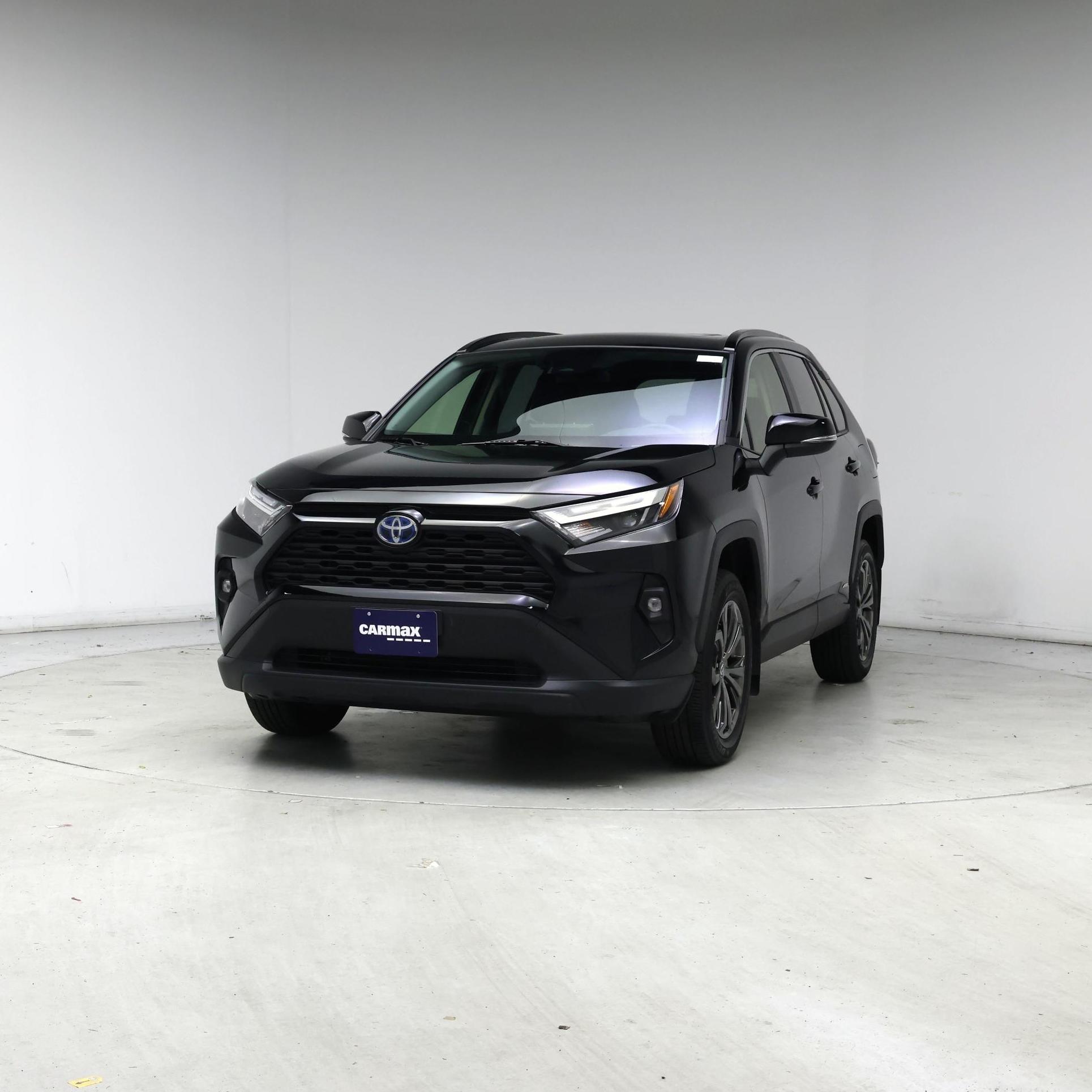 Thumbnail: 2023 Toyota RAV4 - 4