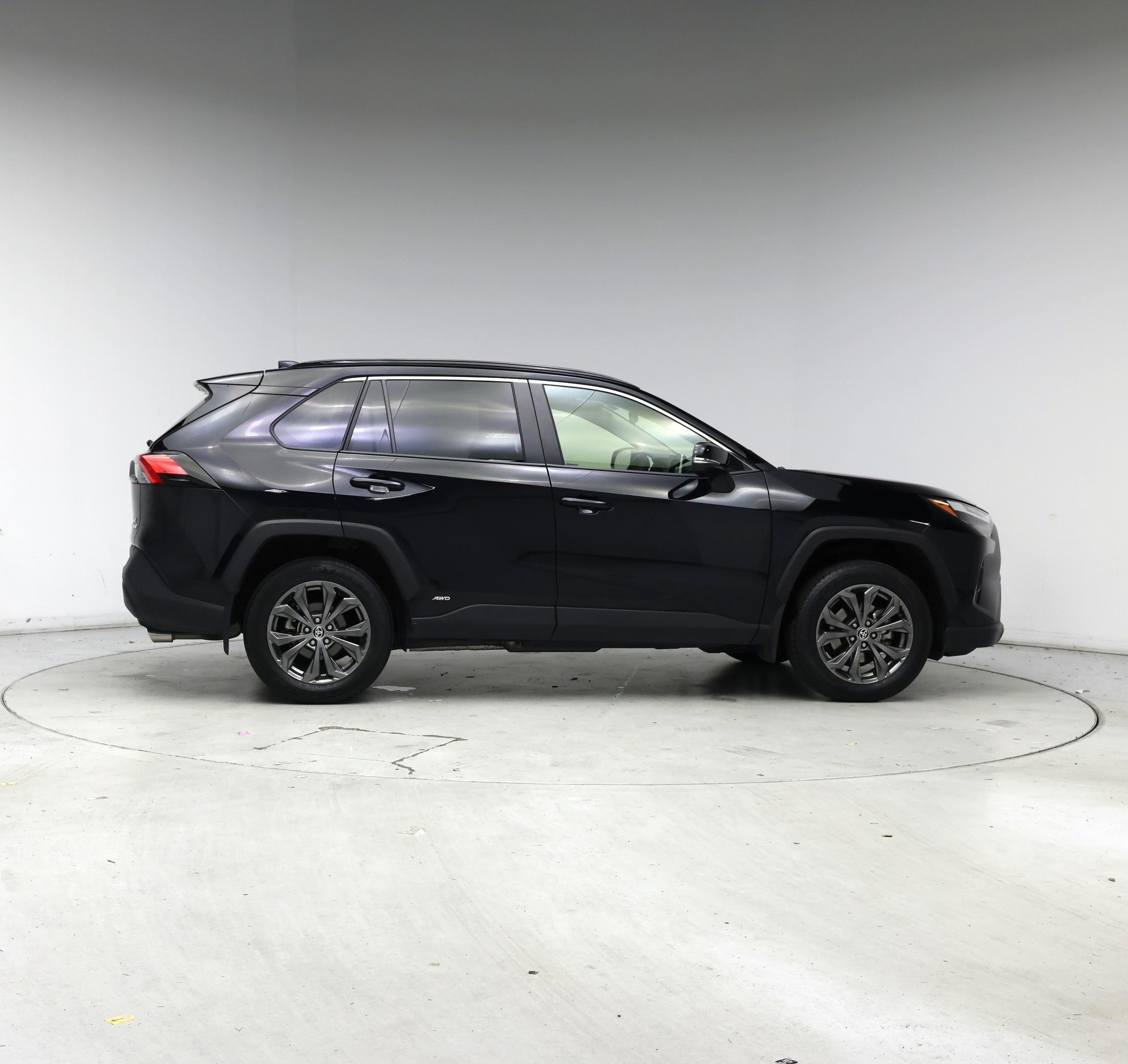 Thumbnail: 2023 Toyota RAV4 - 7