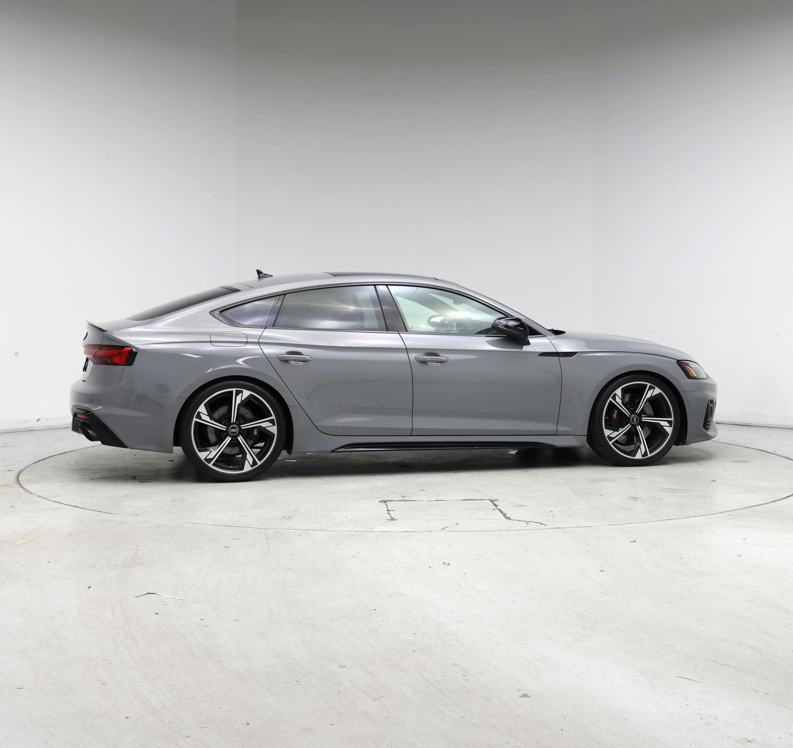 Thumbnail: 2021 Audi RS 5 - 7