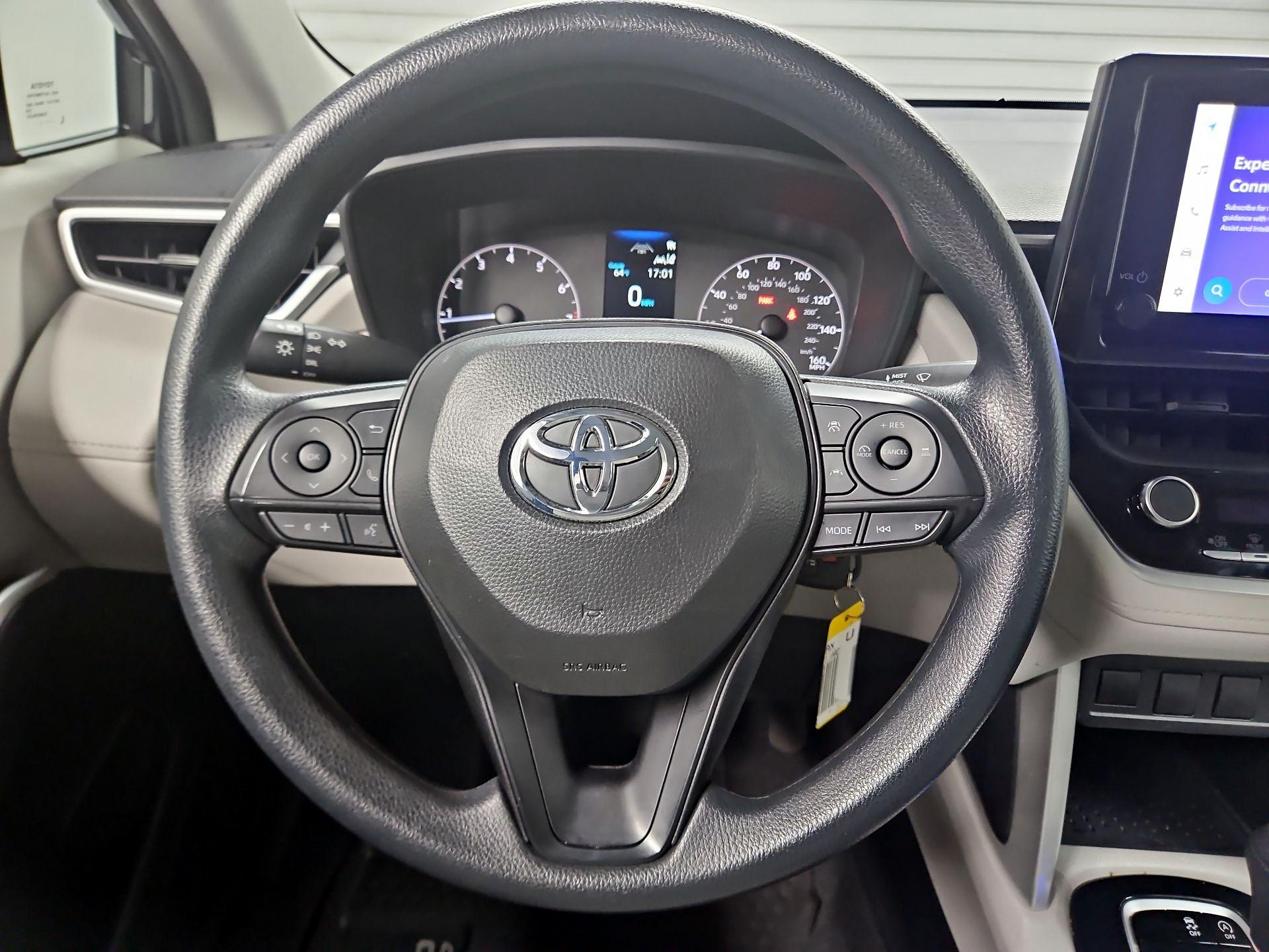 Thumbnail: 2024 Toyota Corolla Cross - 10