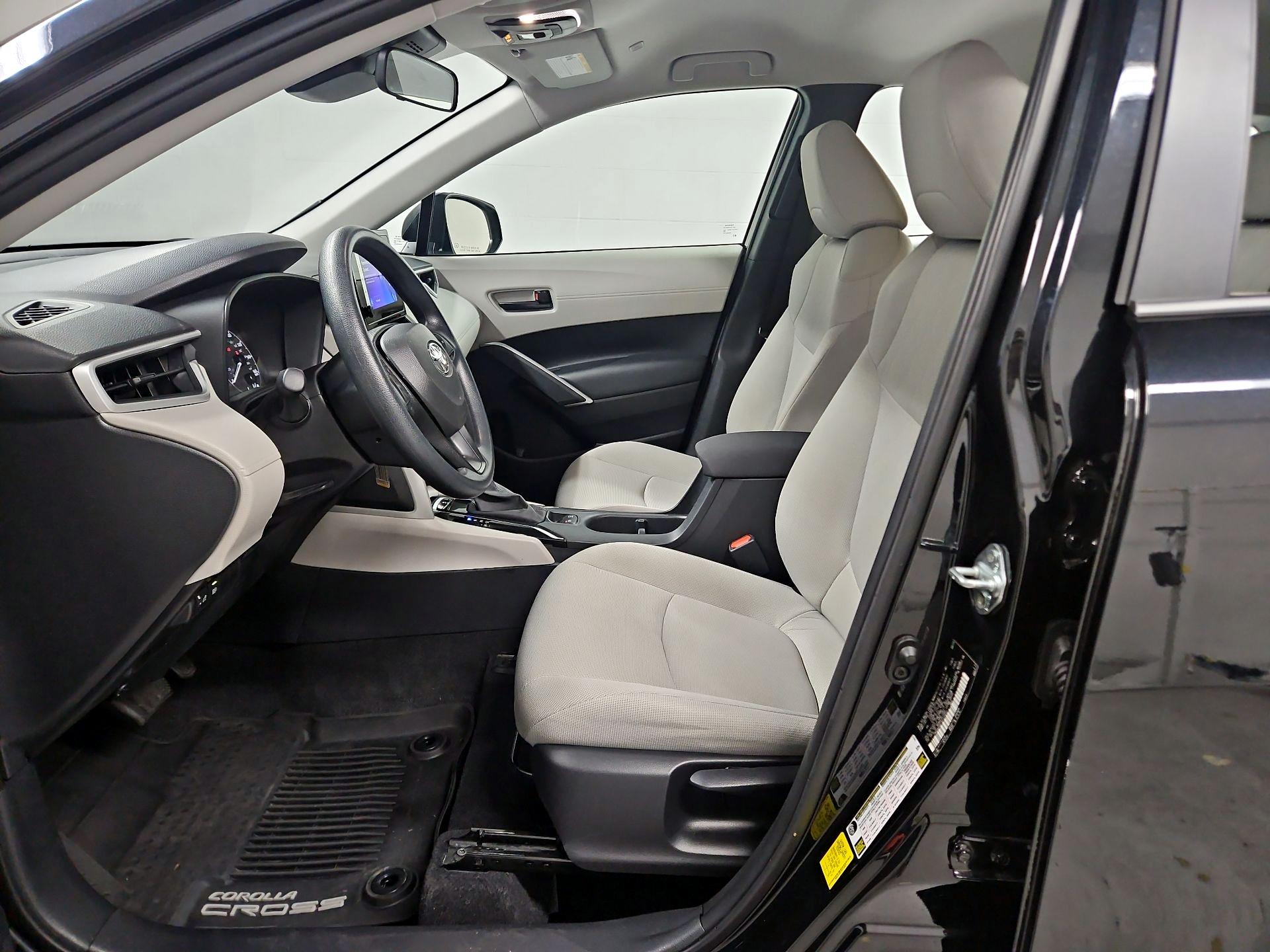 Thumbnail: 2024 Toyota Corolla Cross - 11