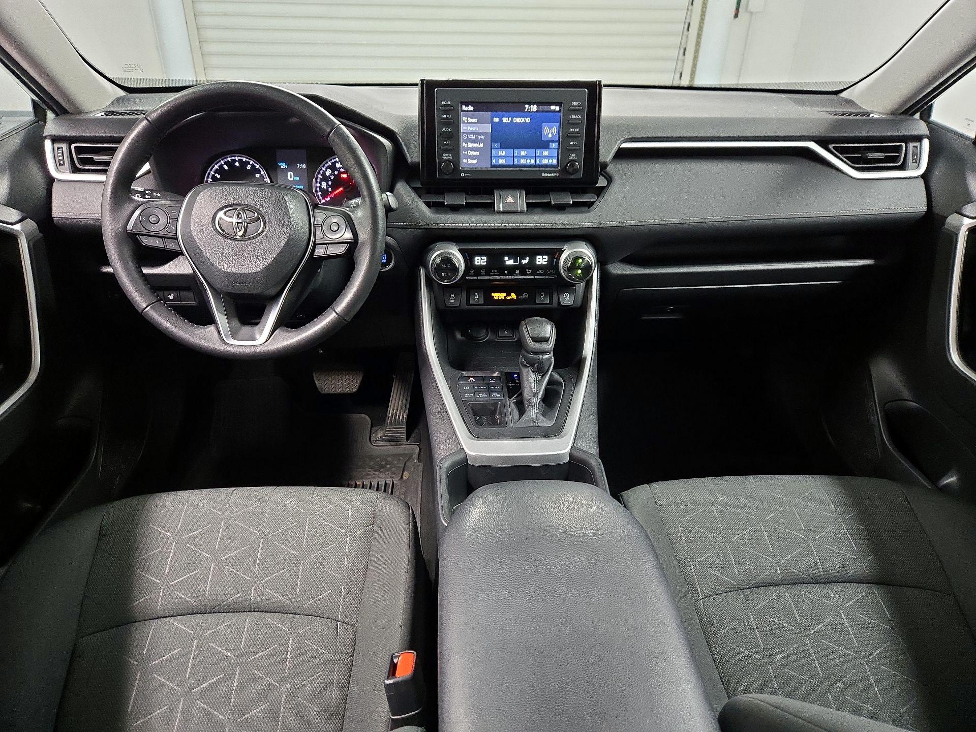 Thumbnail: 2022 Toyota RAV4 - 9