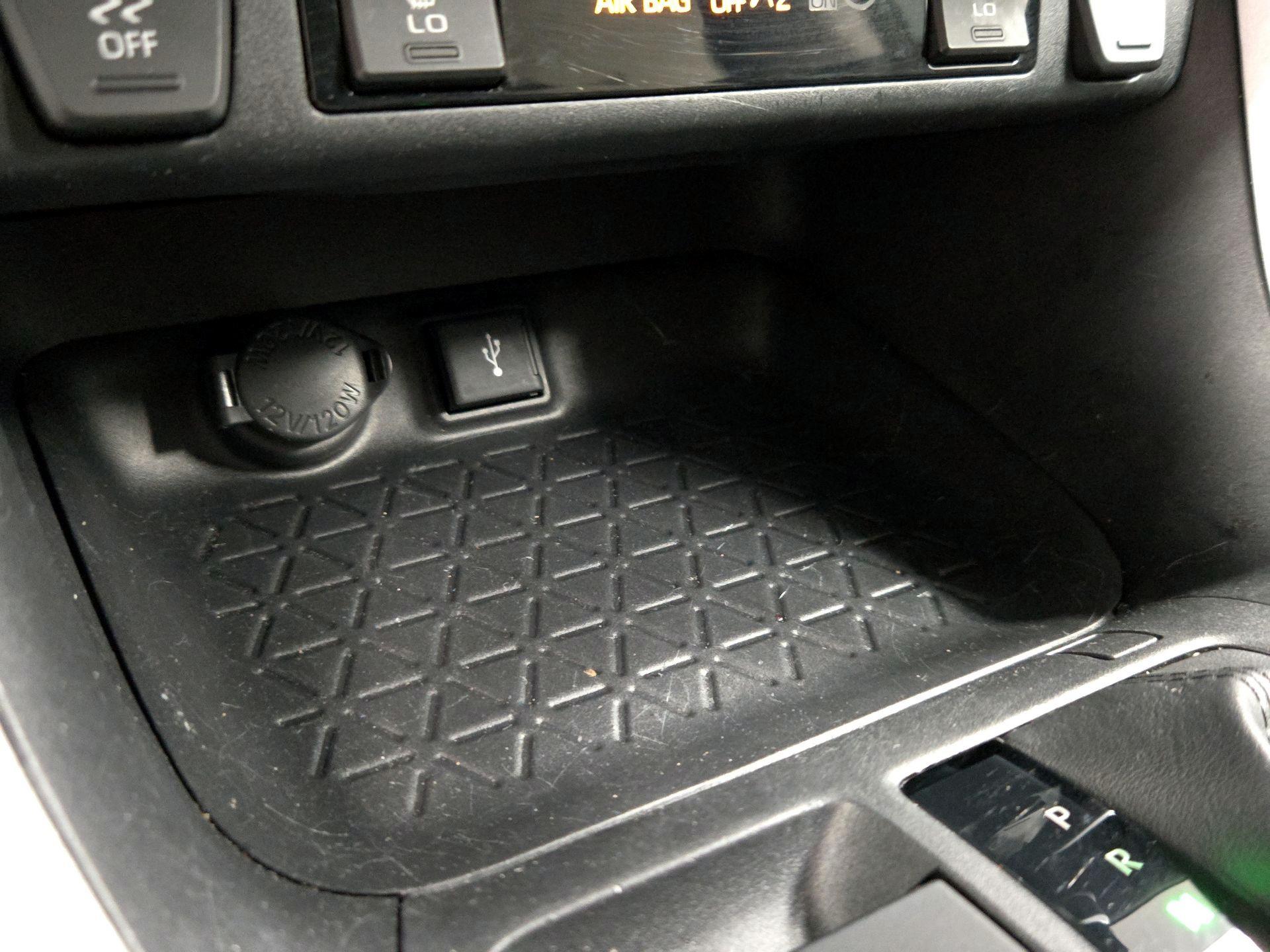 Thumbnail: 2022 Toyota RAV4 - 18