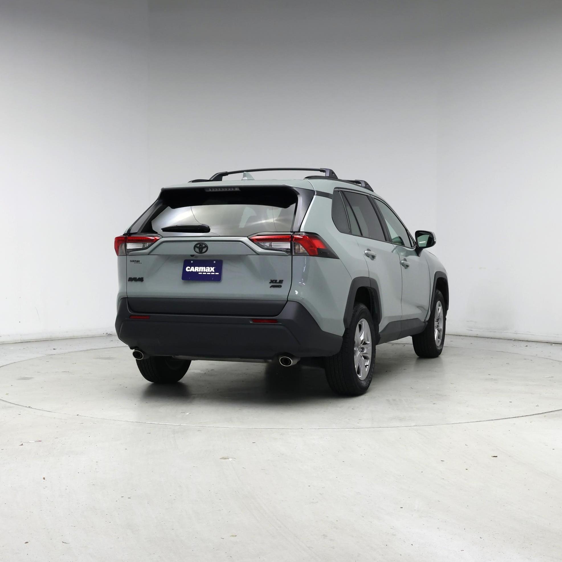 Thumbnail: 2022 Toyota RAV4 - 8