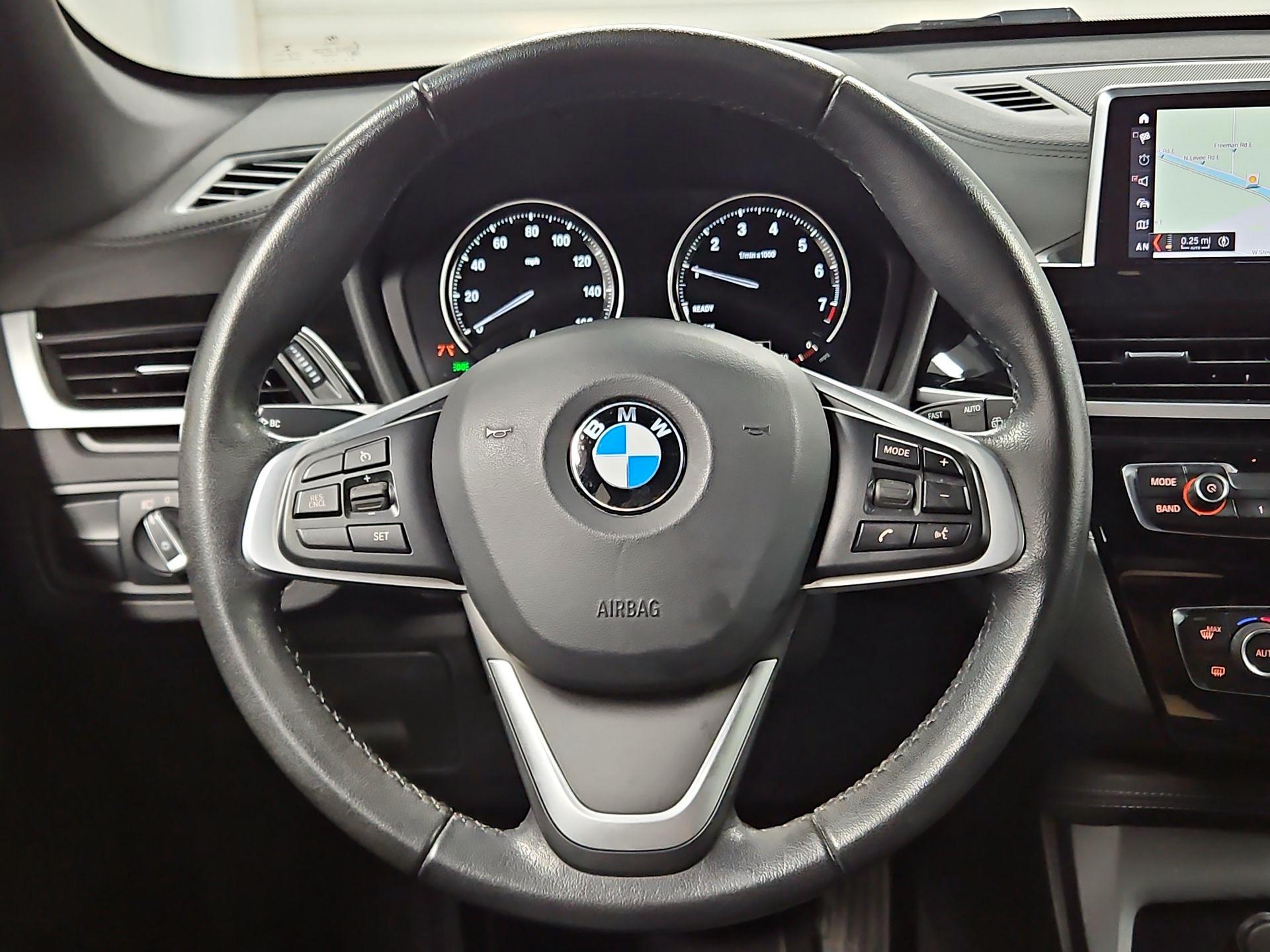 Thumbnail: 2021 BMW X1 - 10