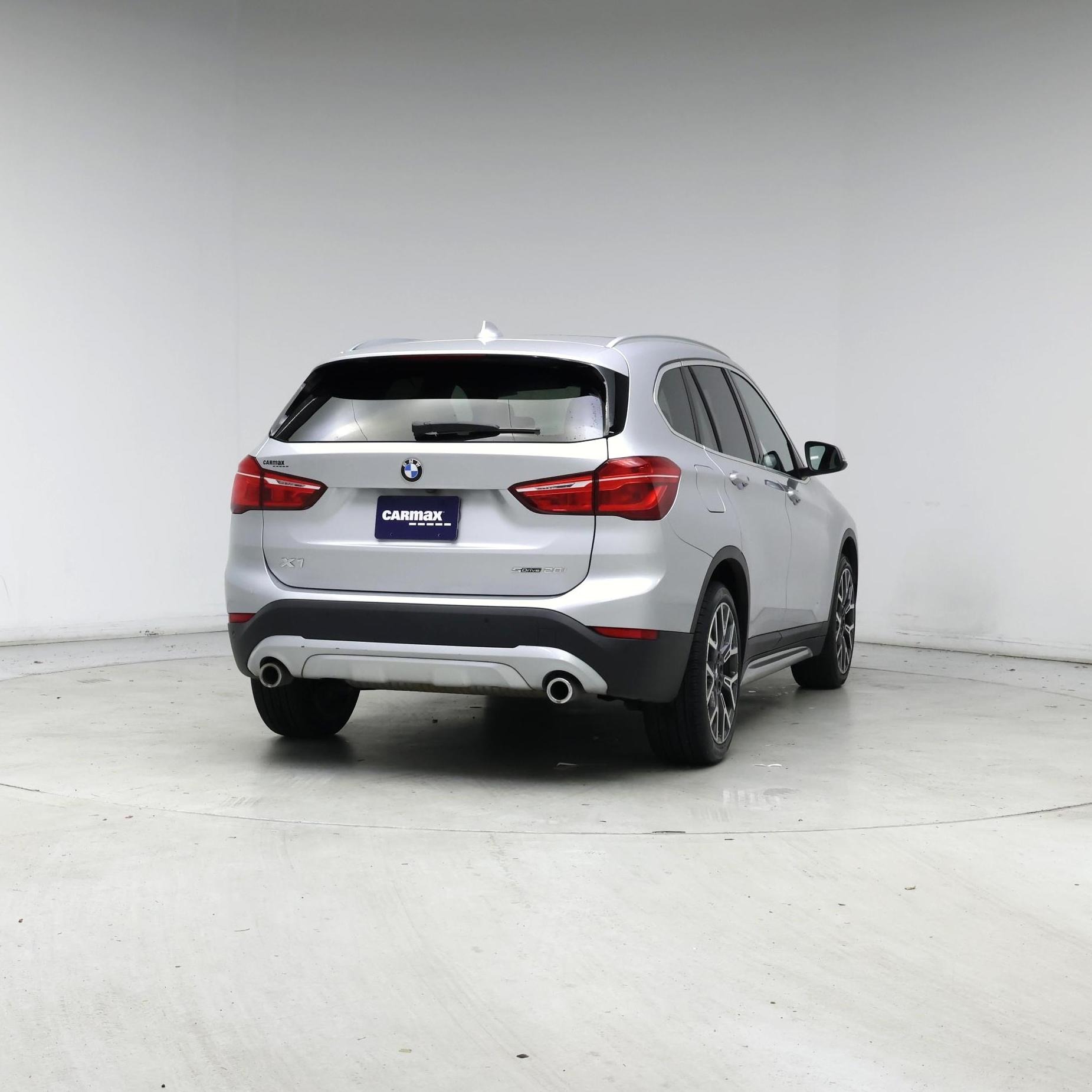Thumbnail: 2021 BMW X1 - 8