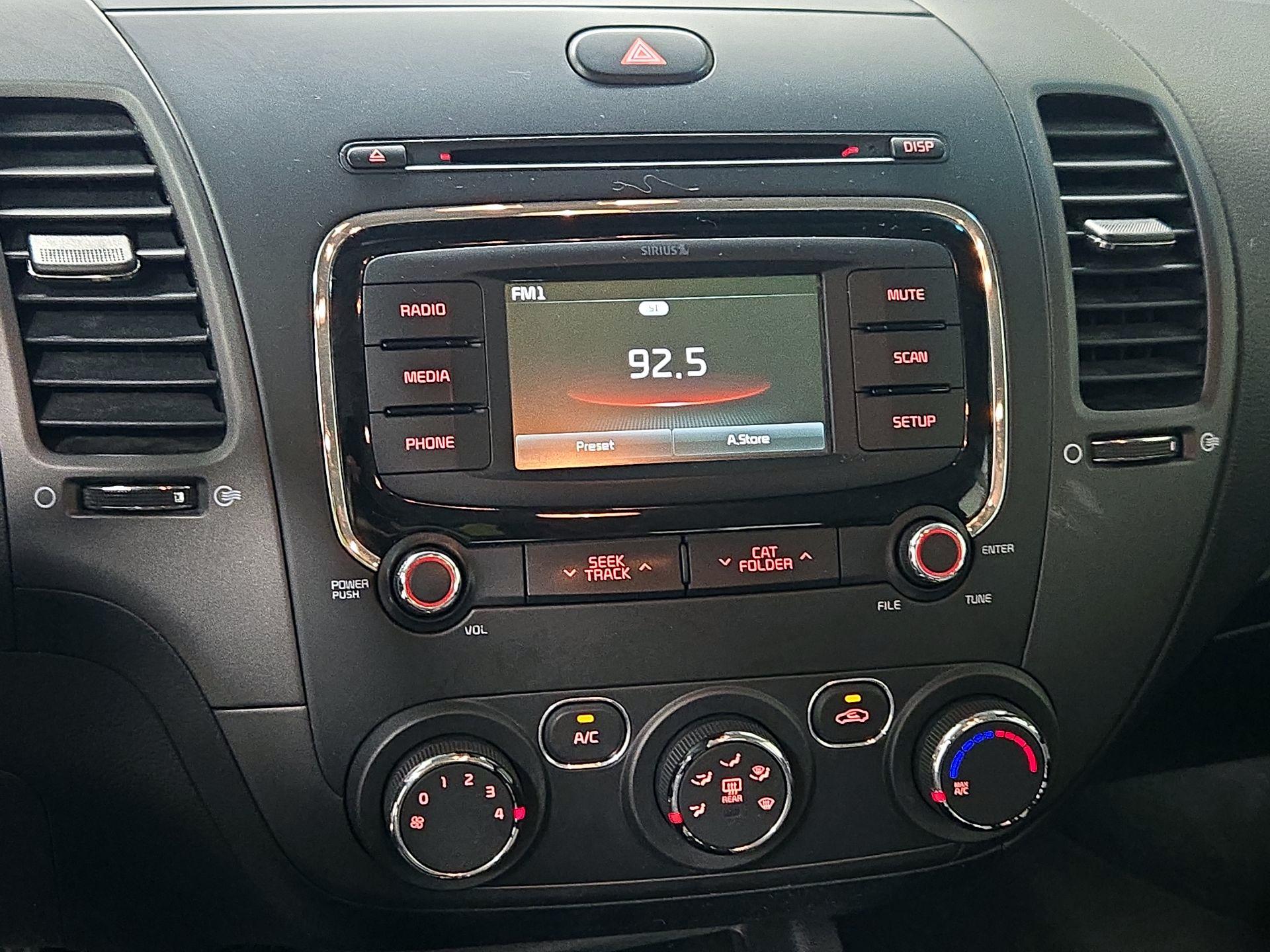 Thumbnail: 2017 Kia Forte - 15