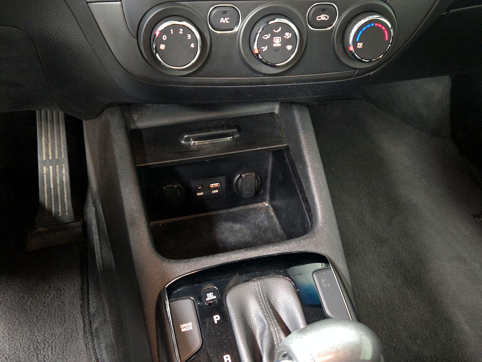 Thumbnail: 2017 Kia Forte - 18