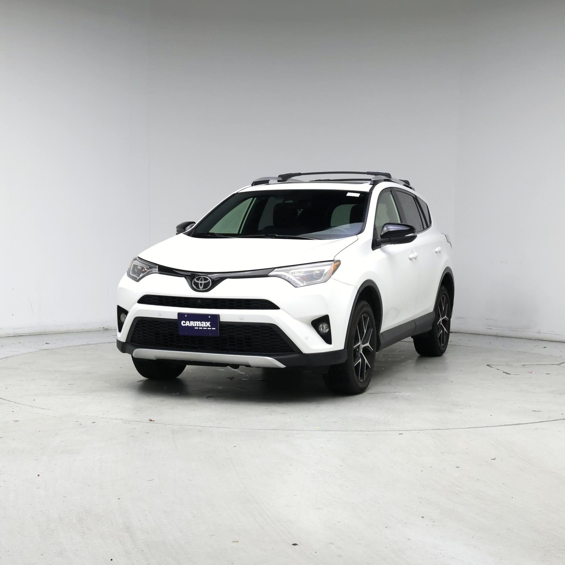 Thumbnail: 2016 Toyota RAV4 - 4