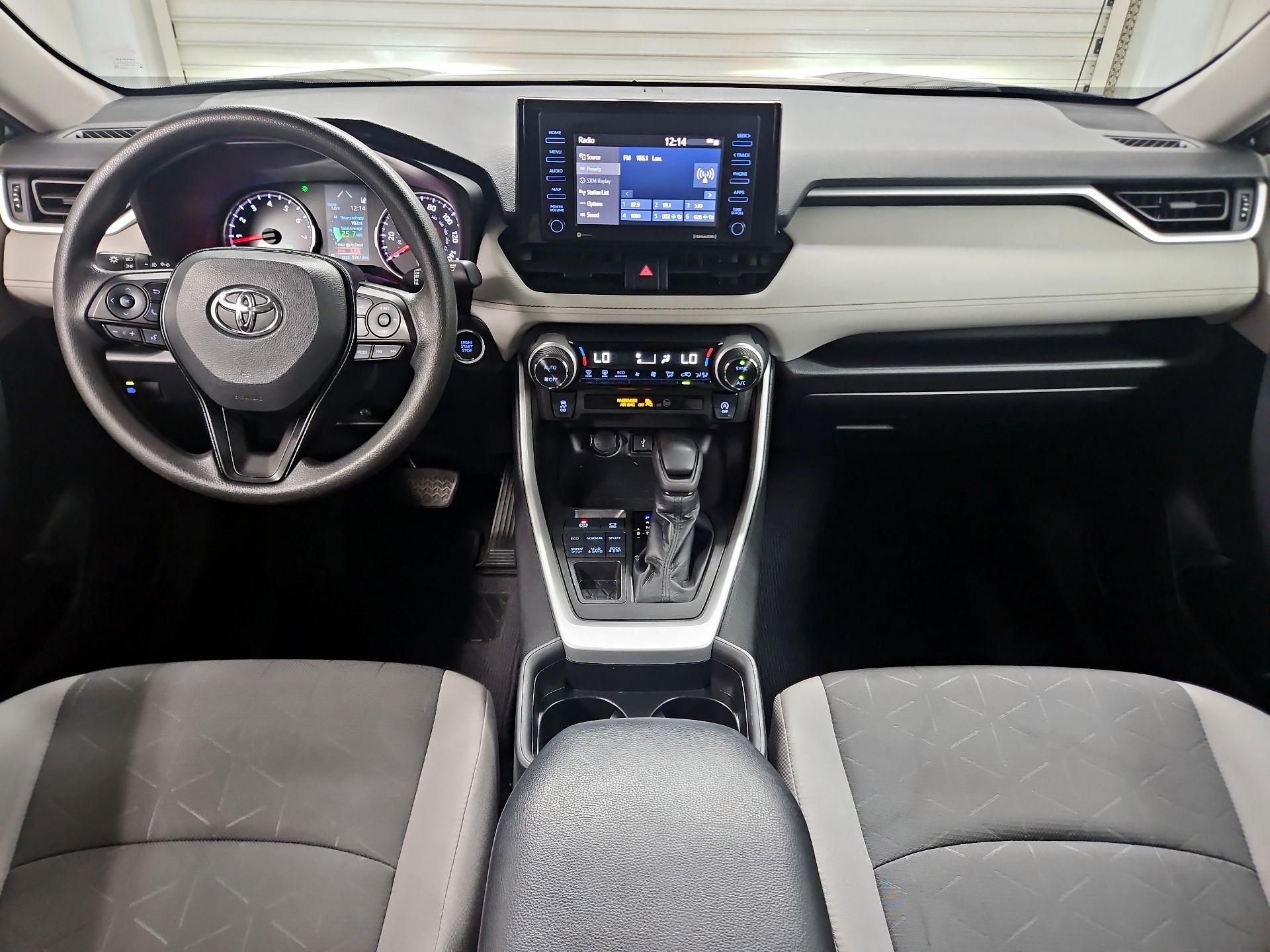 Thumbnail: 2020 Toyota RAV4 - 9