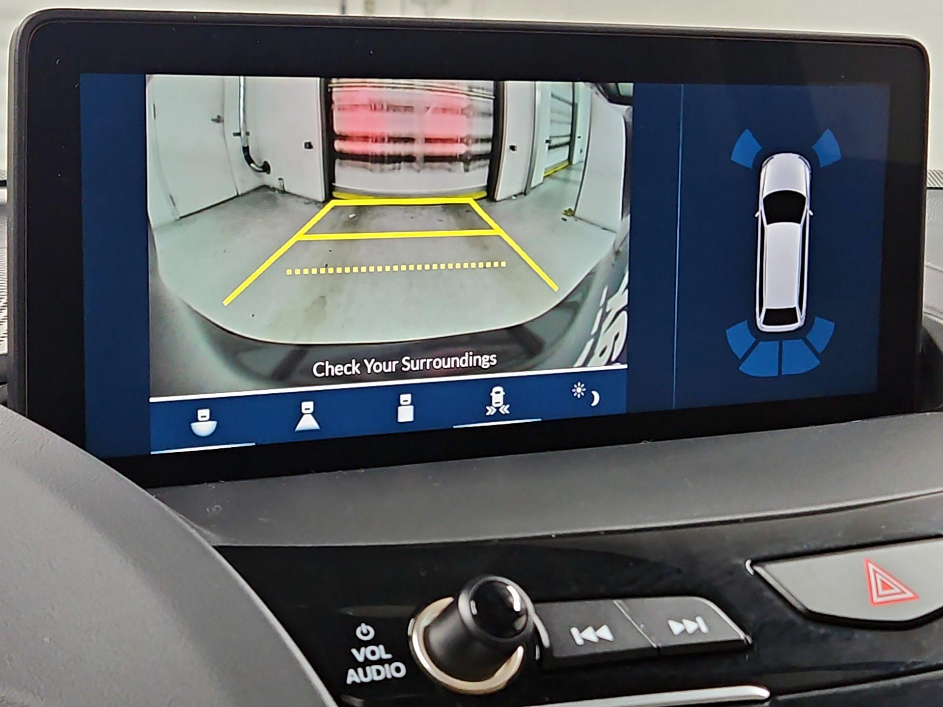 Thumbnail: 2025 Acura RDX - 15