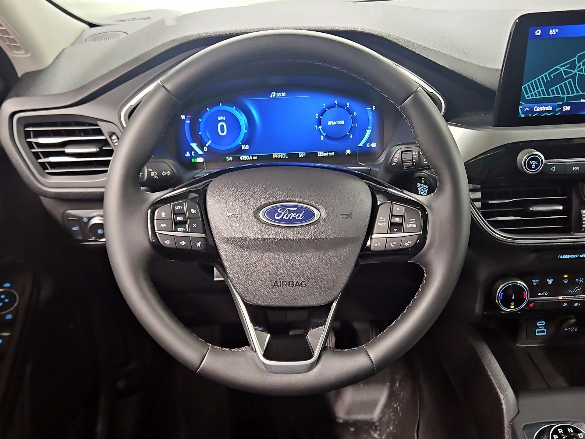 Thumbnail: 2022 Ford Escape - 10