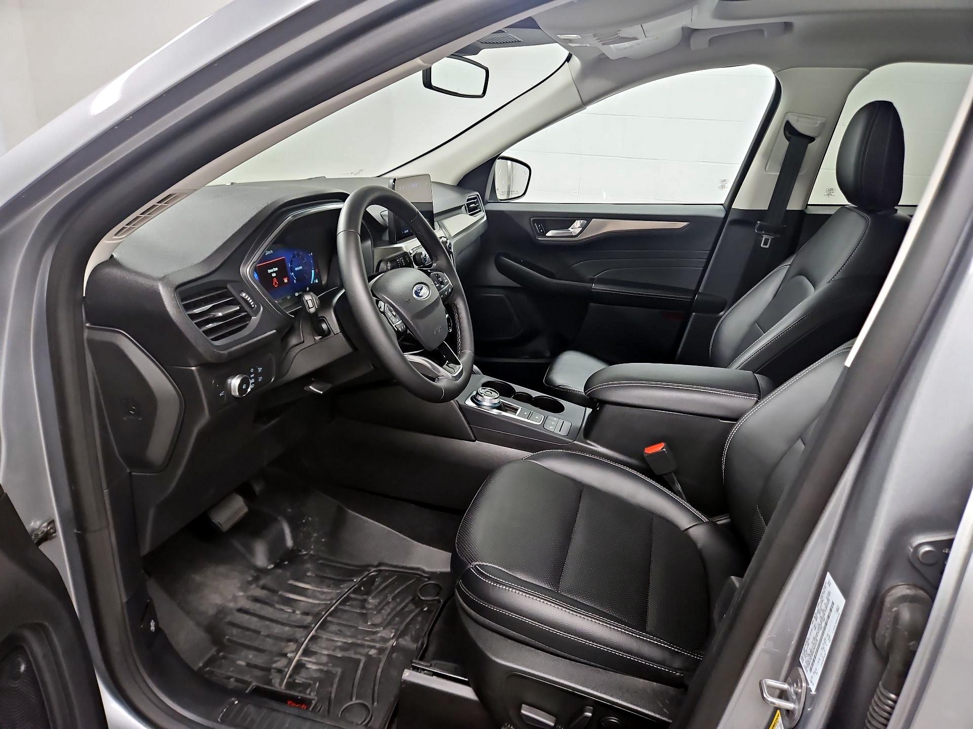 Thumbnail: 2022 Ford Escape - 11