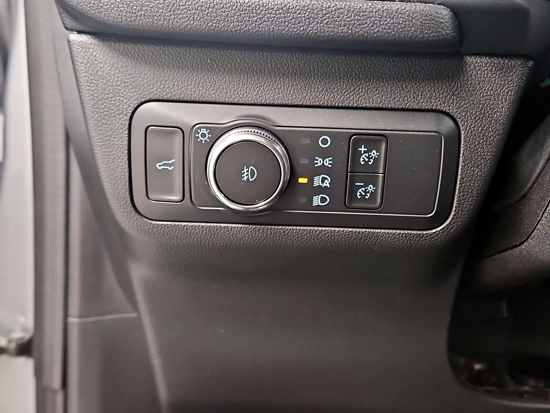 Thumbnail: 2022 Ford Escape - 13