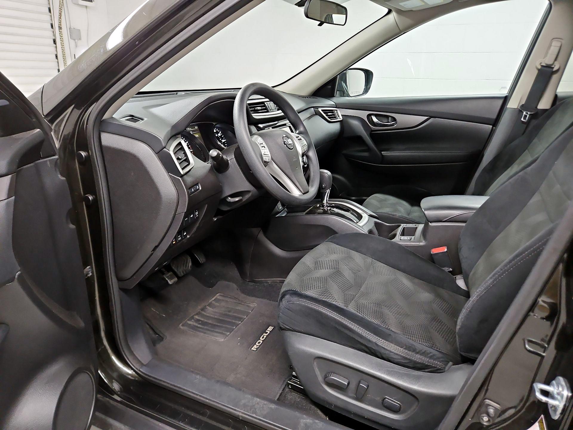 Thumbnail: 2015 Nissan Rogue - 11