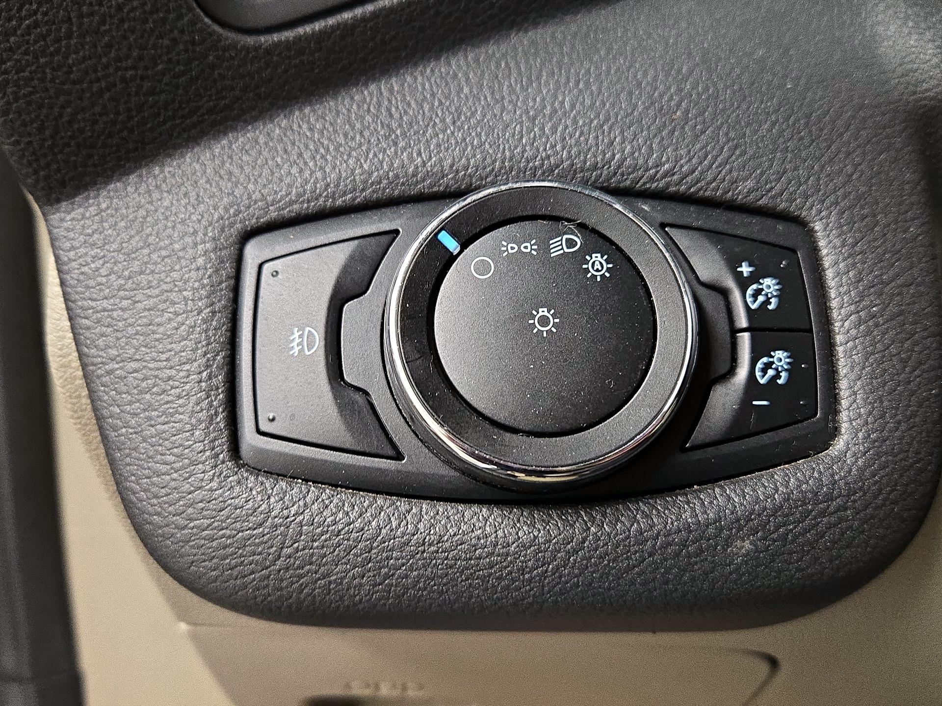 Thumbnail: 2014 Ford Escape - 13