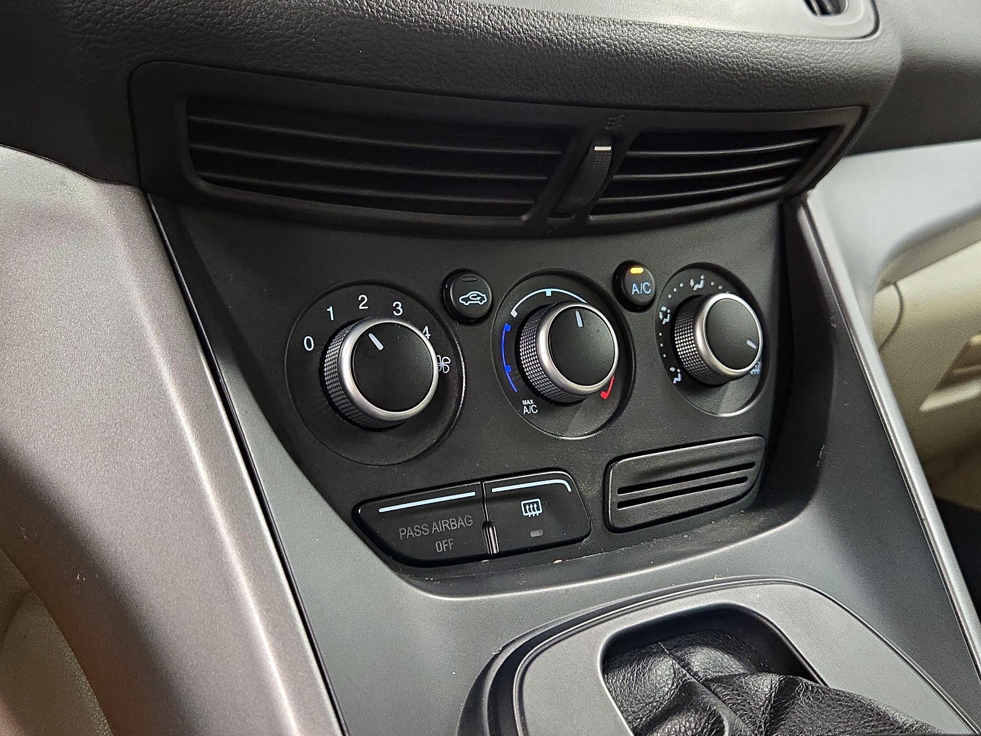 Thumbnail: 2014 Ford Escape - 16