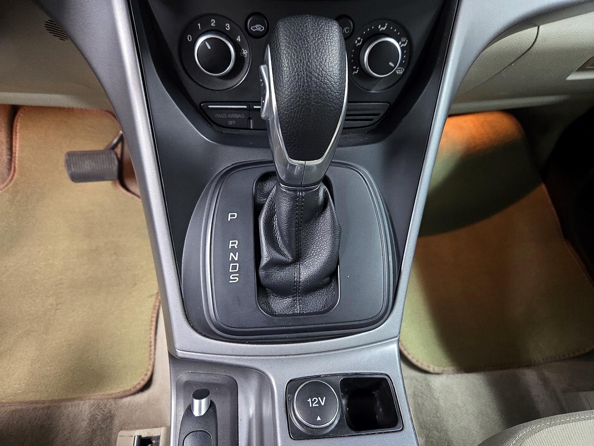 Thumbnail: 2014 Ford Escape - 17