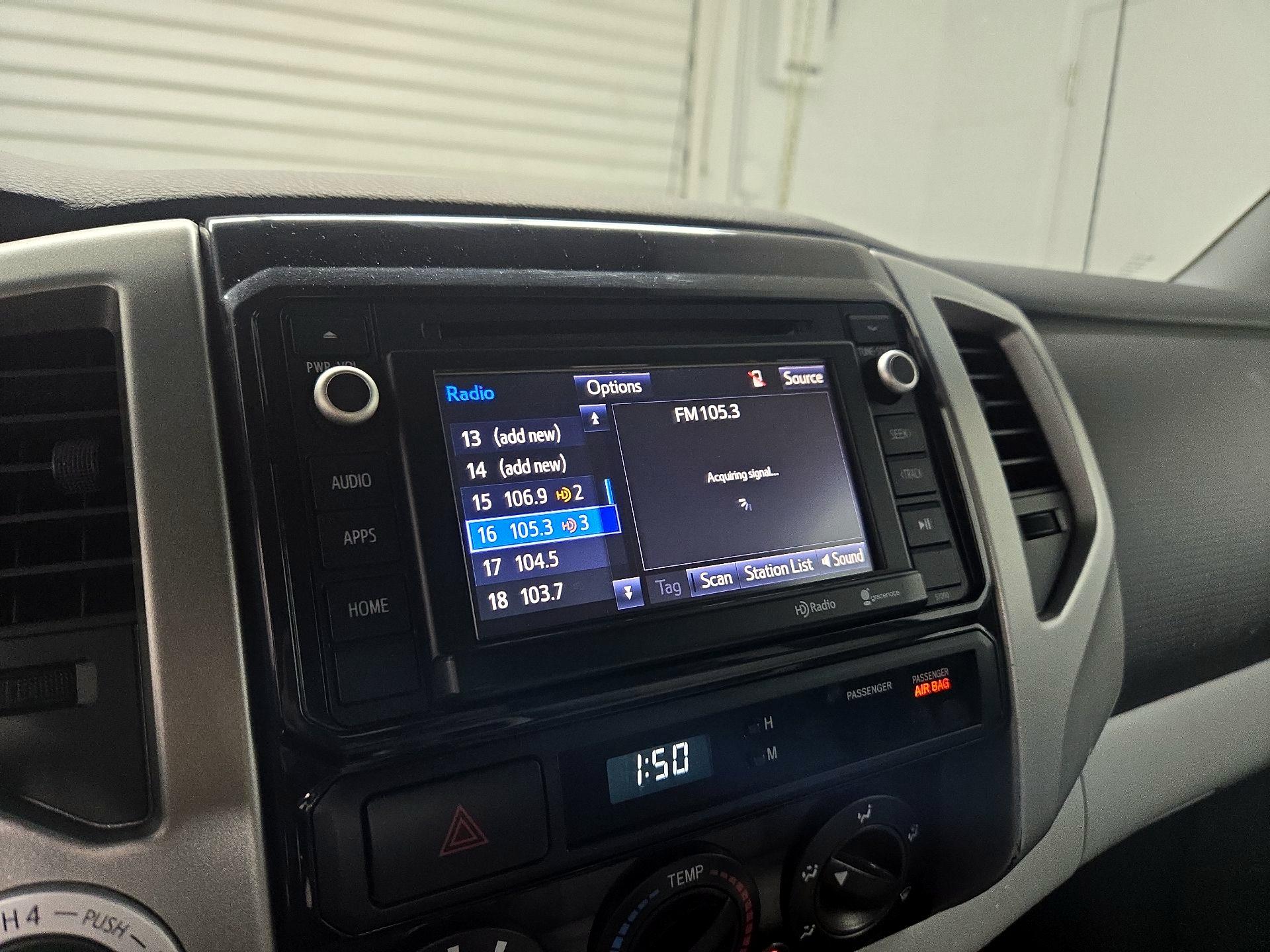 Thumbnail: 2014 Toyota Tacoma - 15